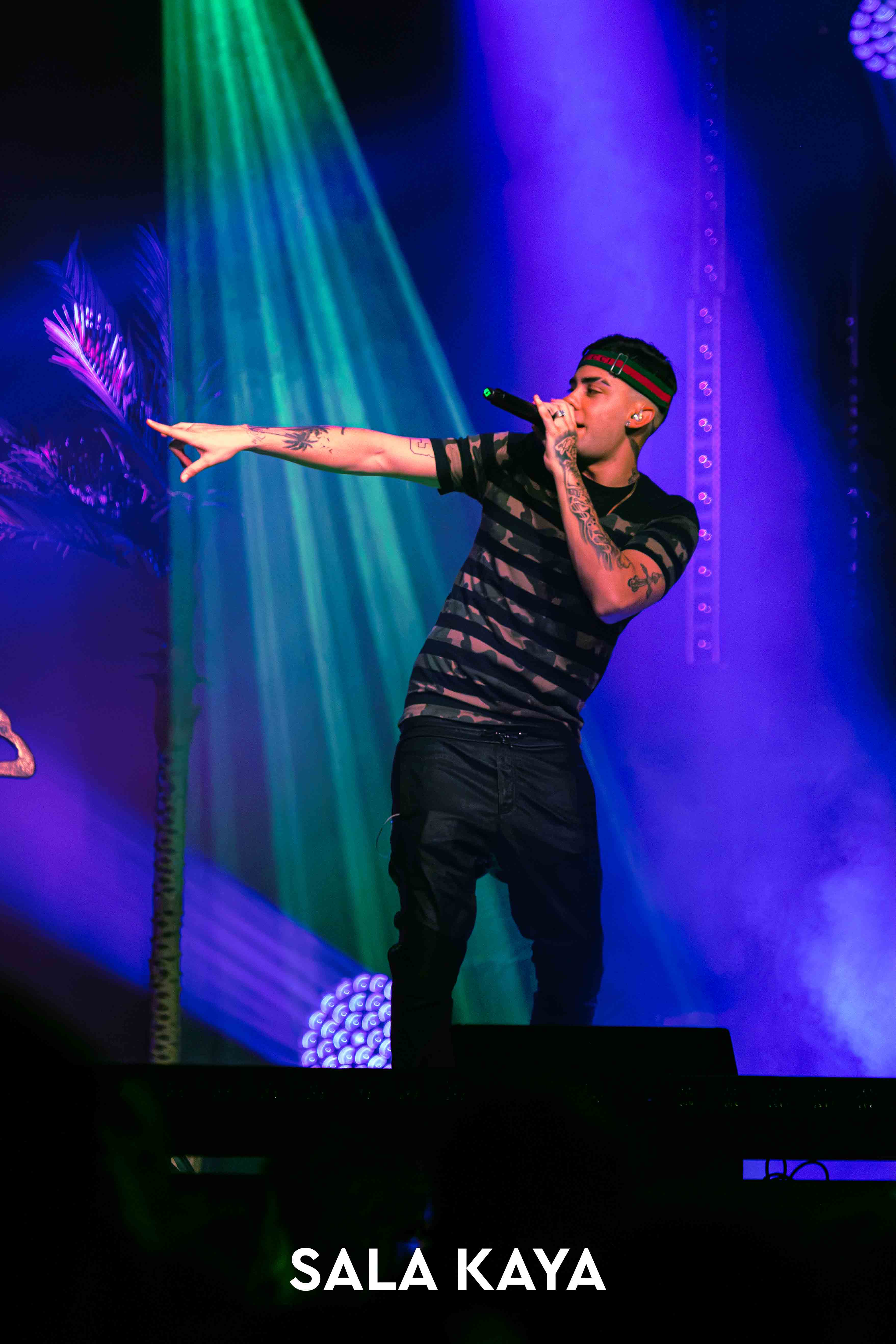 foto de público de 8BELIAL