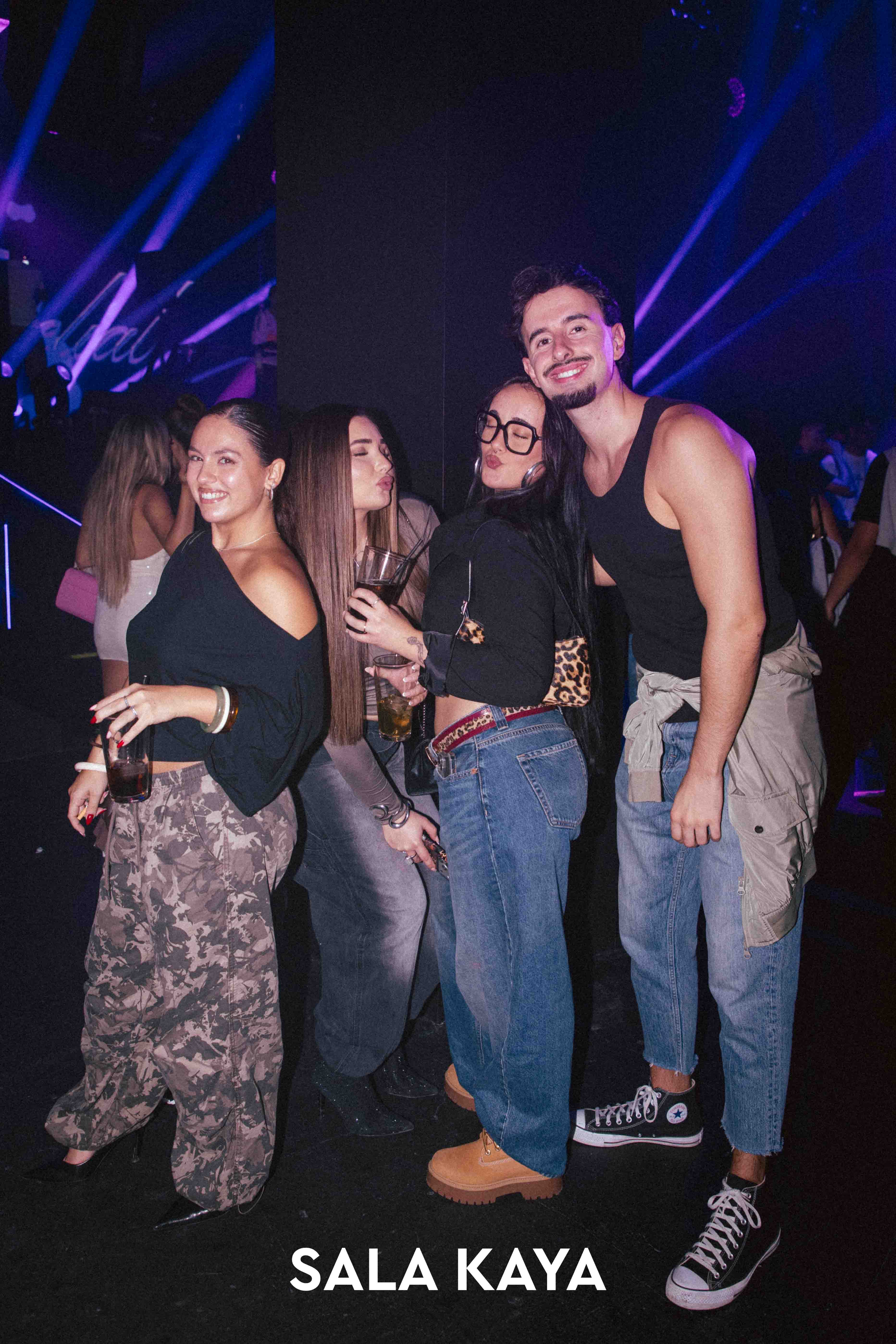 foto de público de AFTER PARTY 8BELIAL