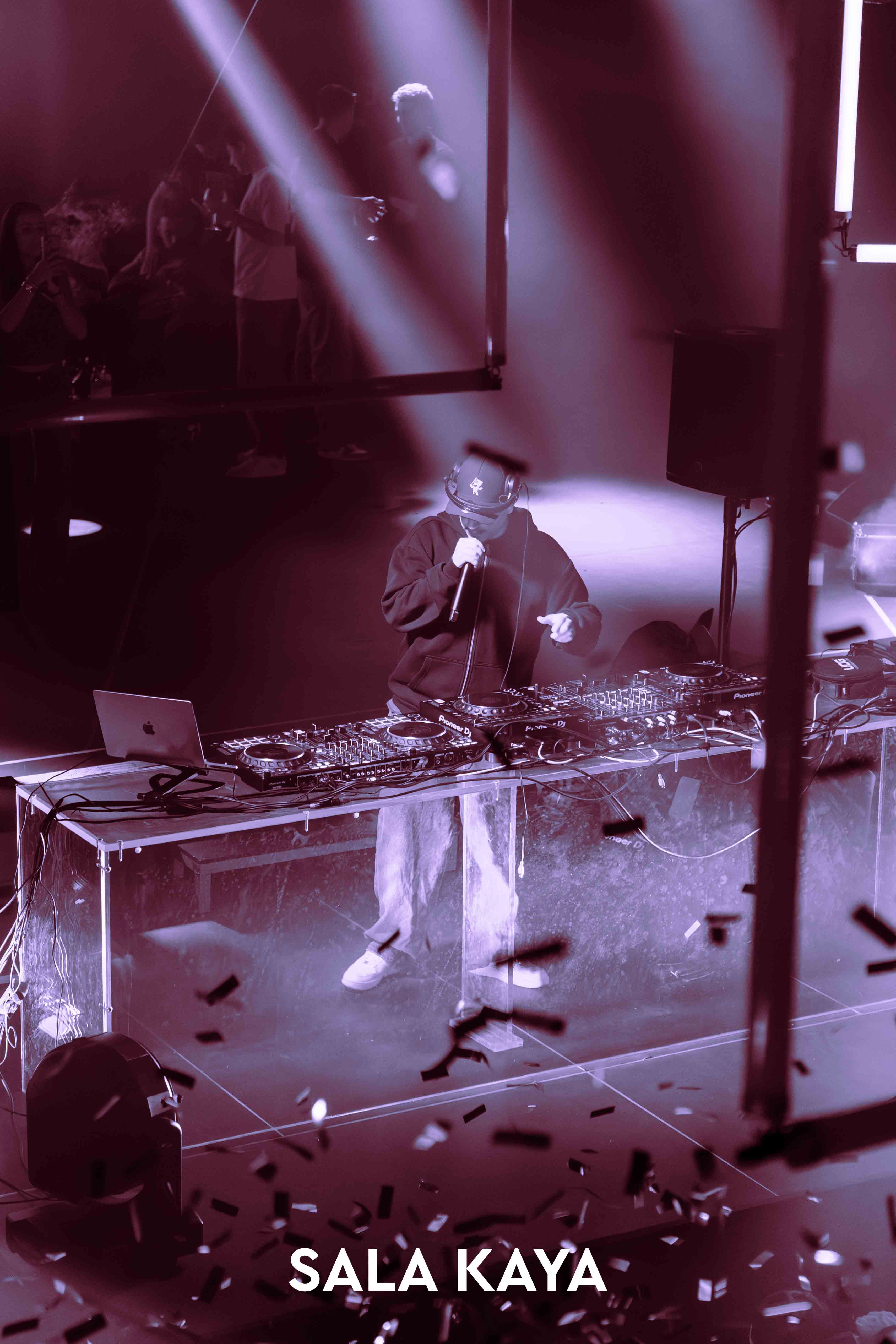 foto de público de ALEX MARTINI