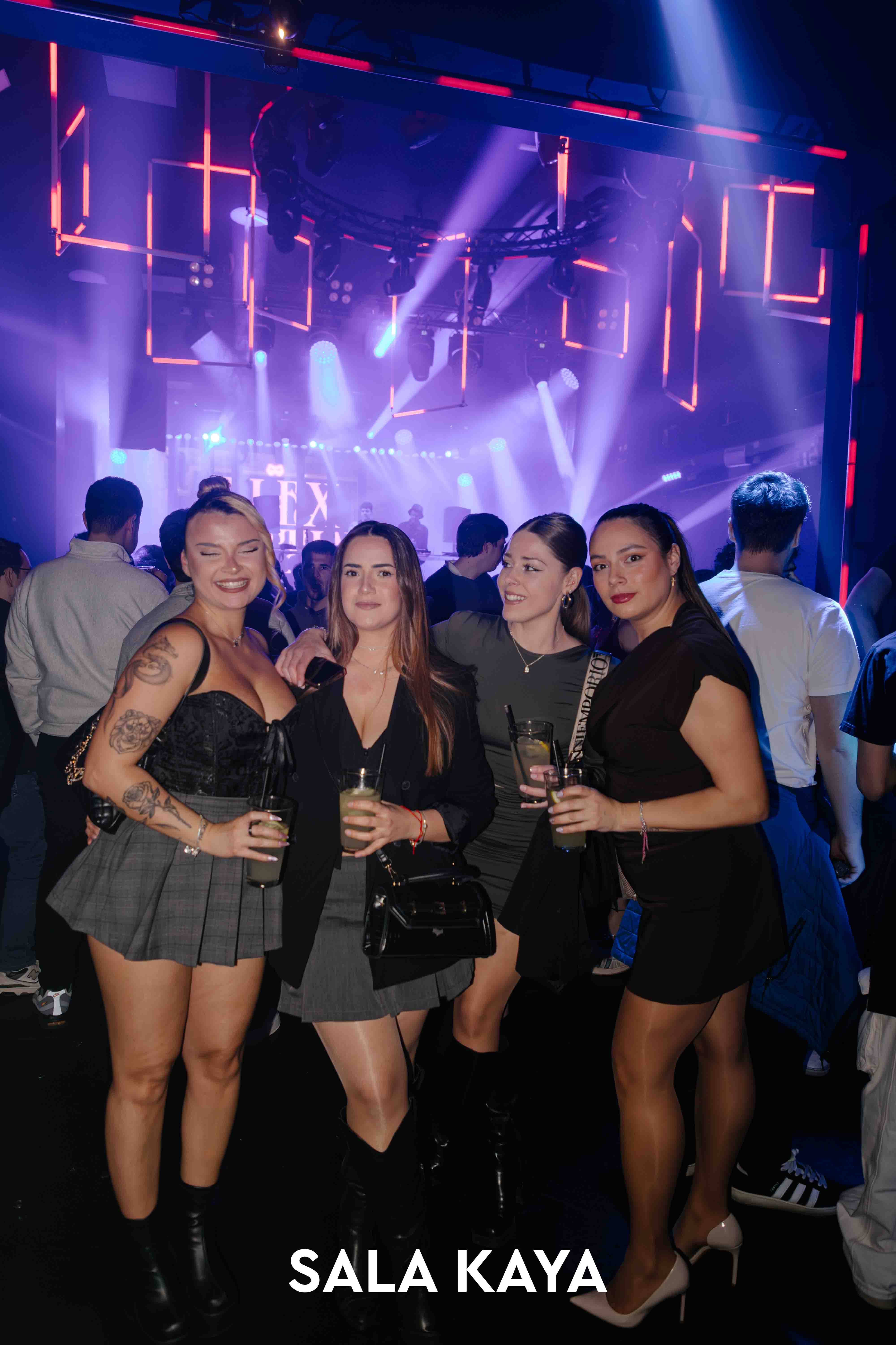 foto de público de ALEX MARTINI