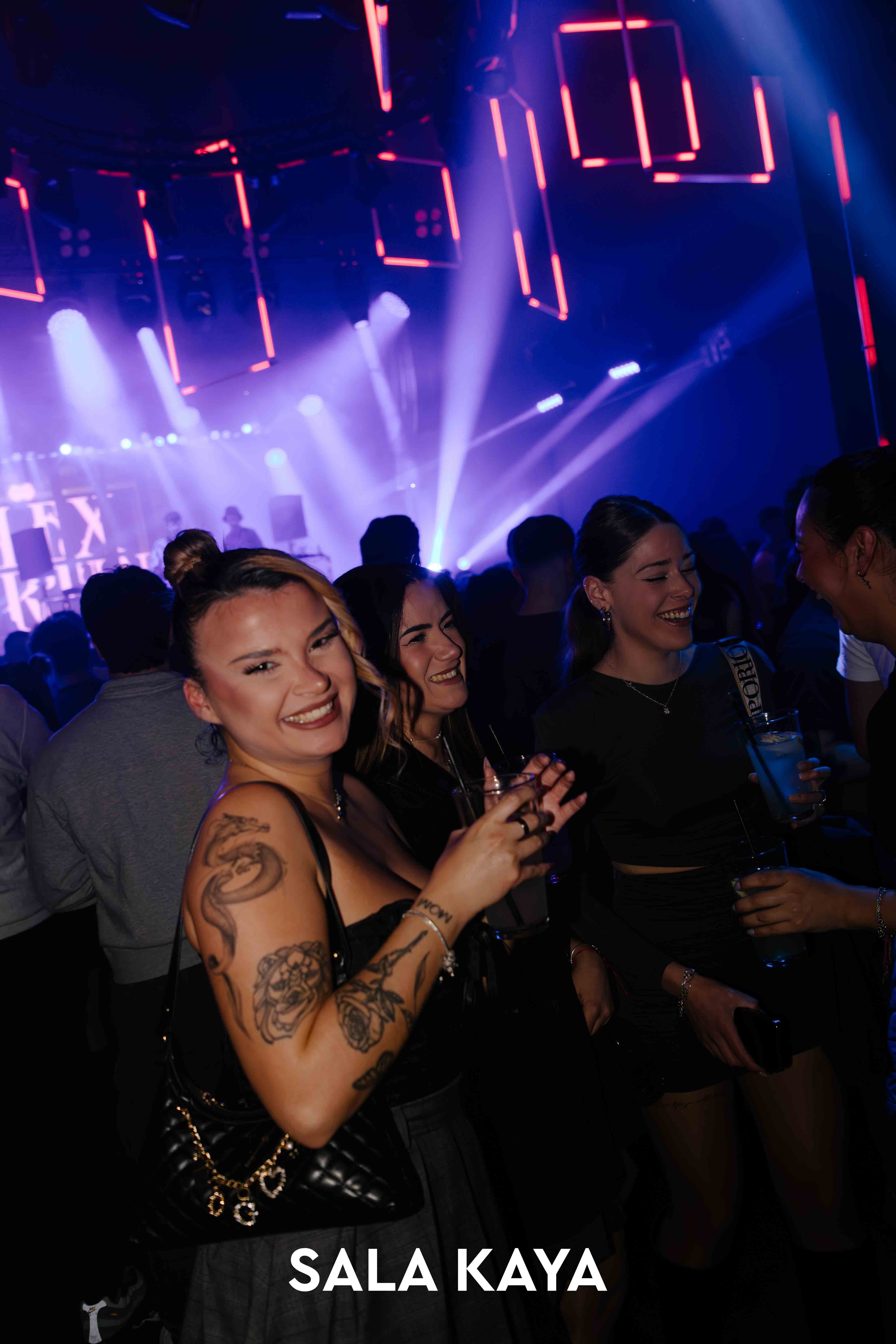 foto de público de ALEX MARTINI