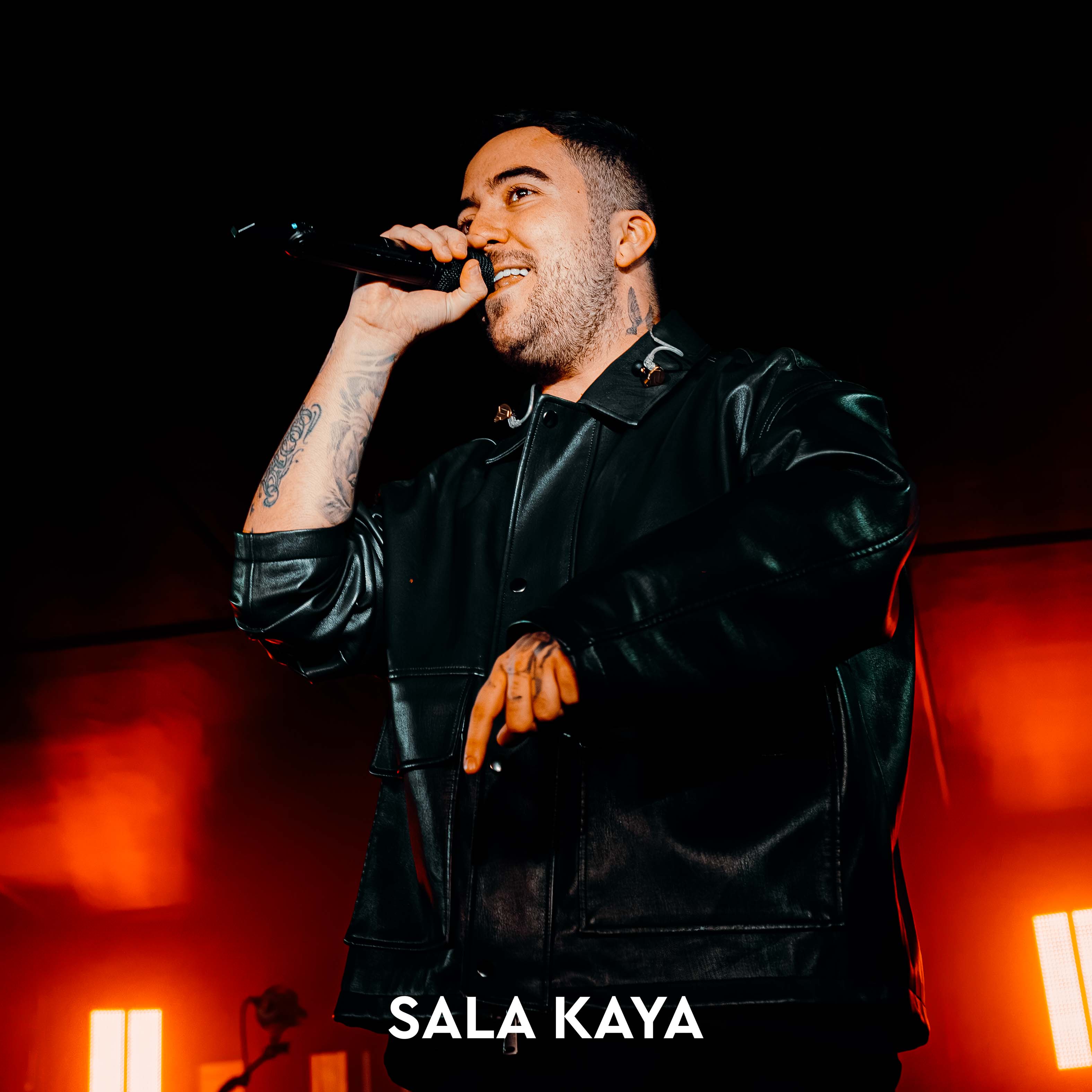 foto de público de BERET