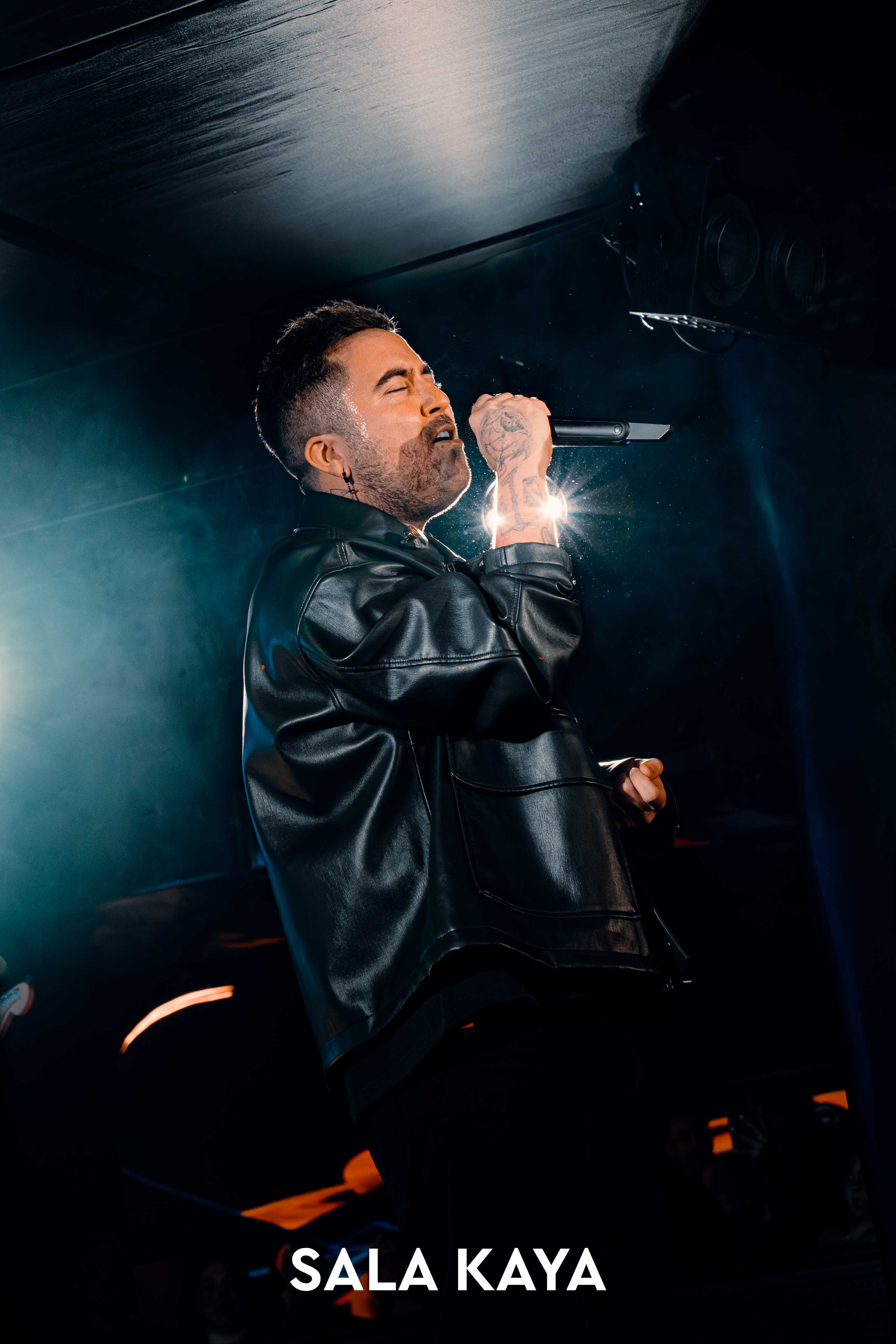 foto de público de BERET