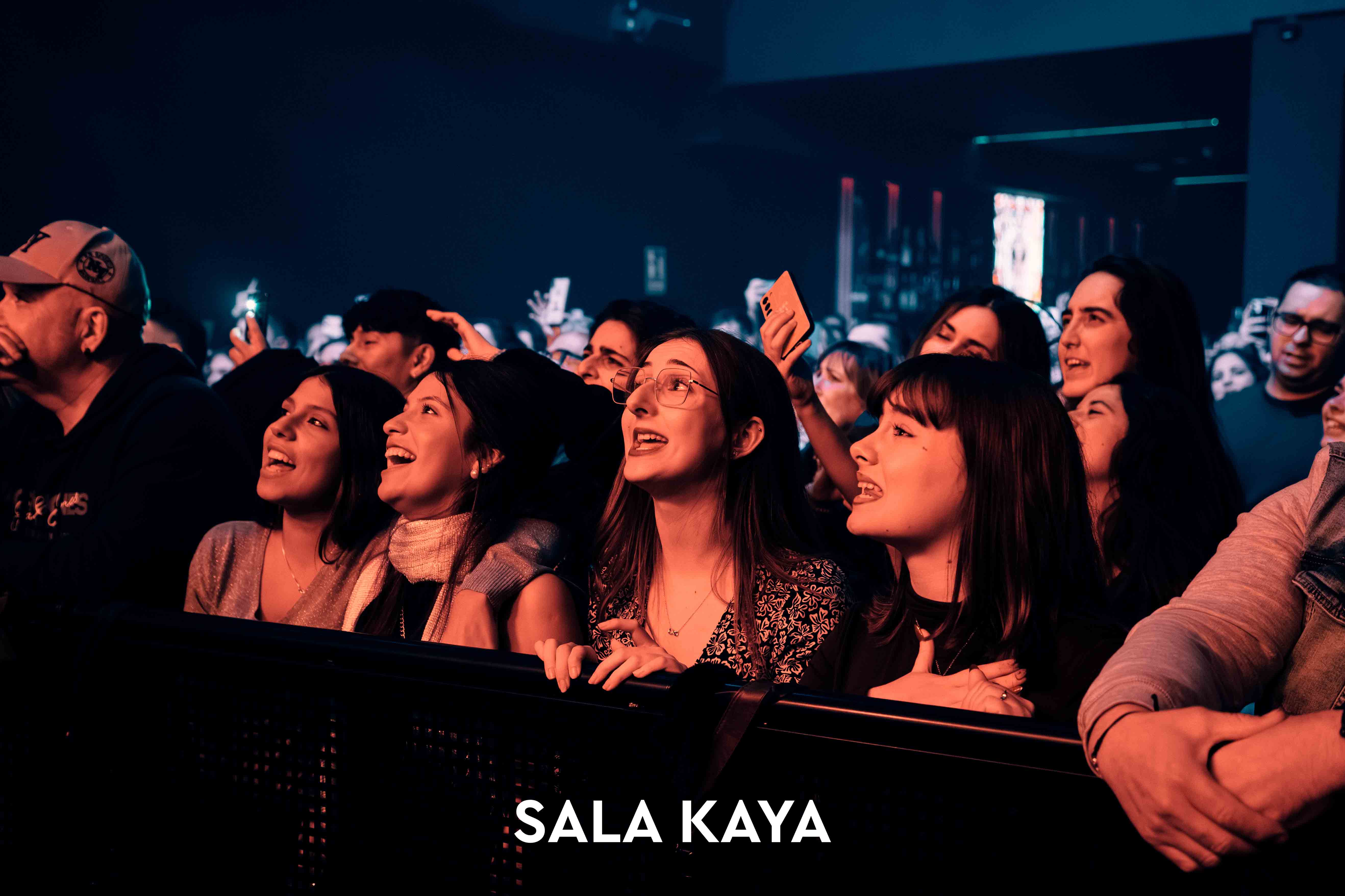 foto de público de BERET