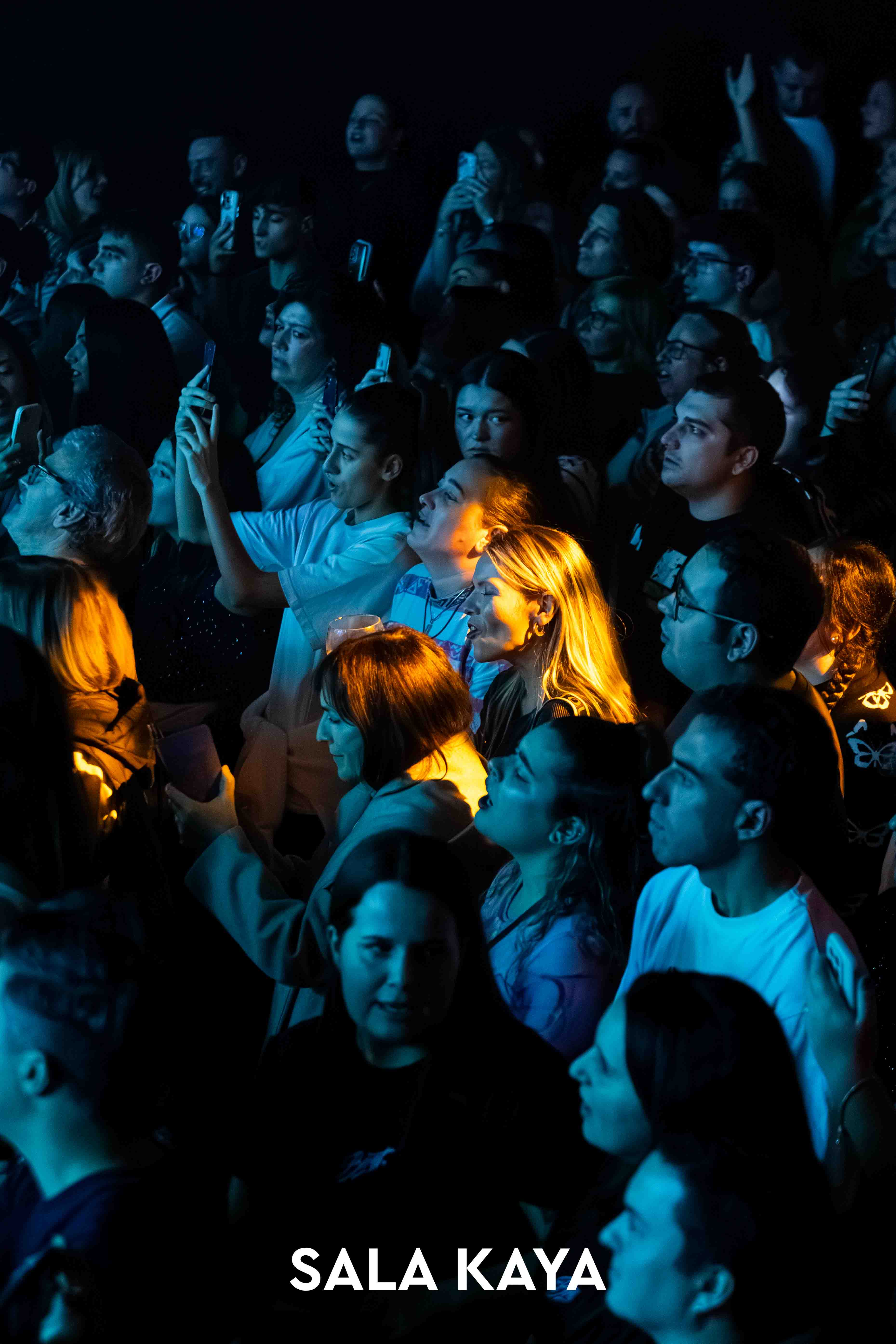 foto de público de BERET