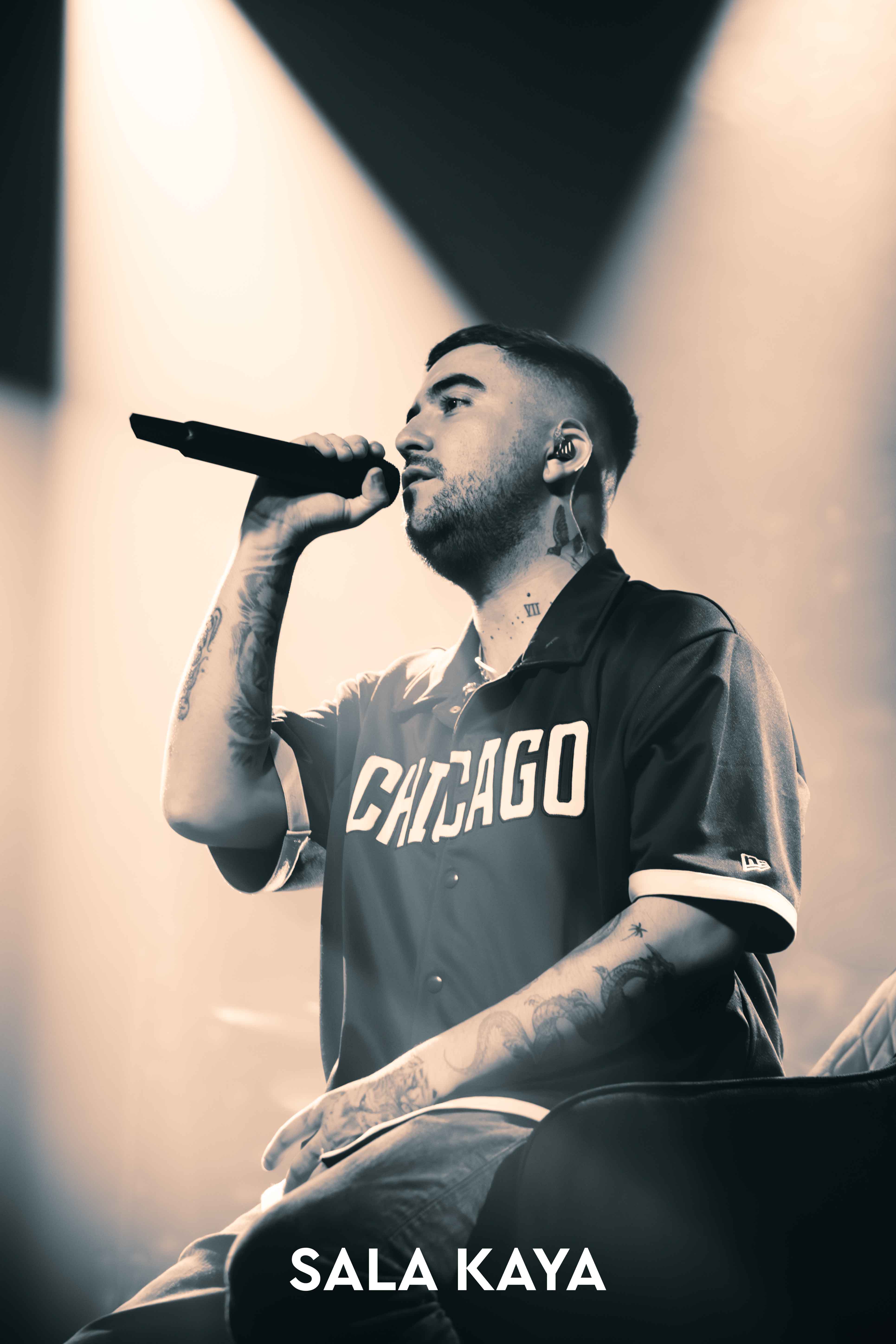 foto de público de BERET