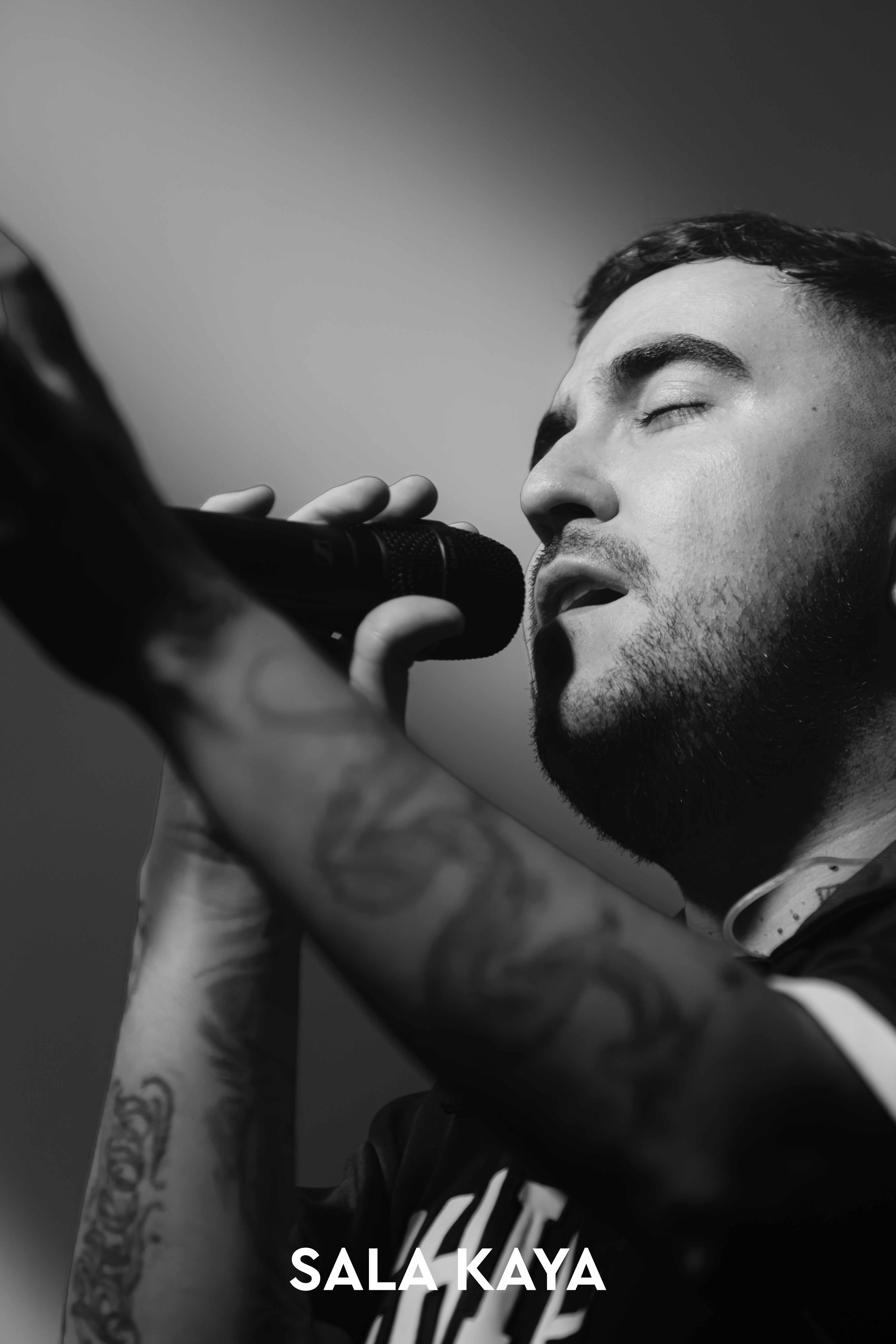 foto de público de BERET