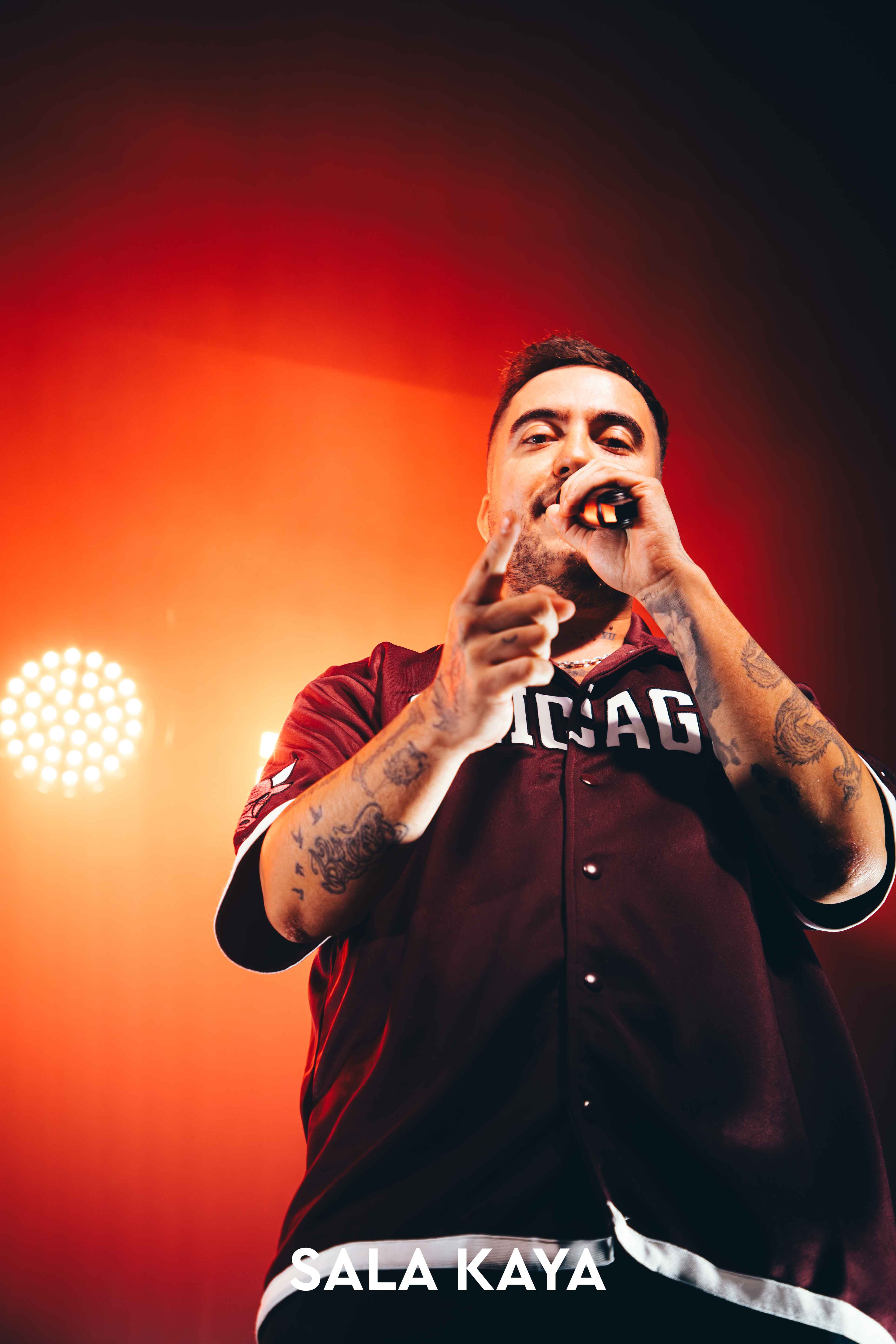 foto de público de BERET