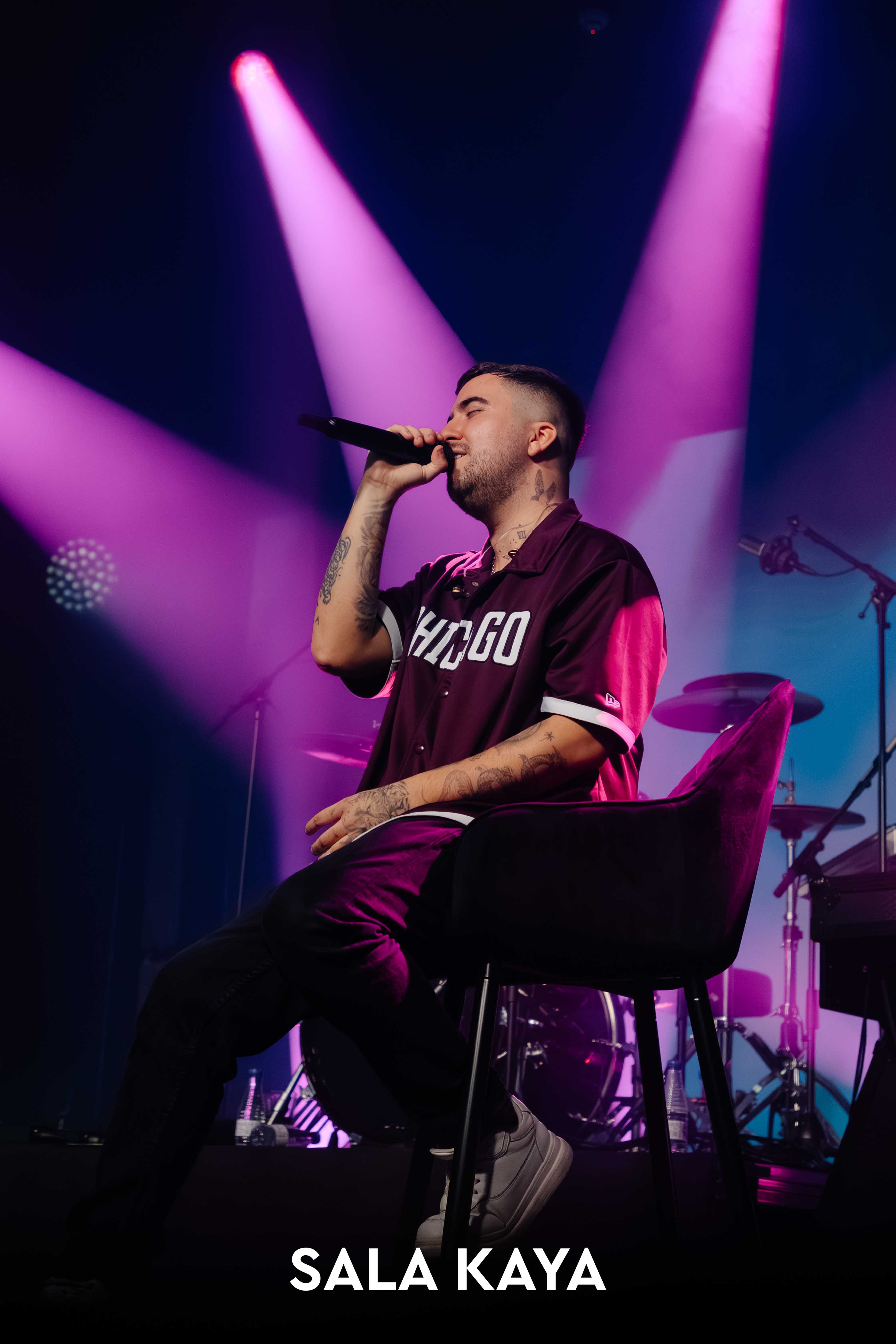 foto de público de BERET