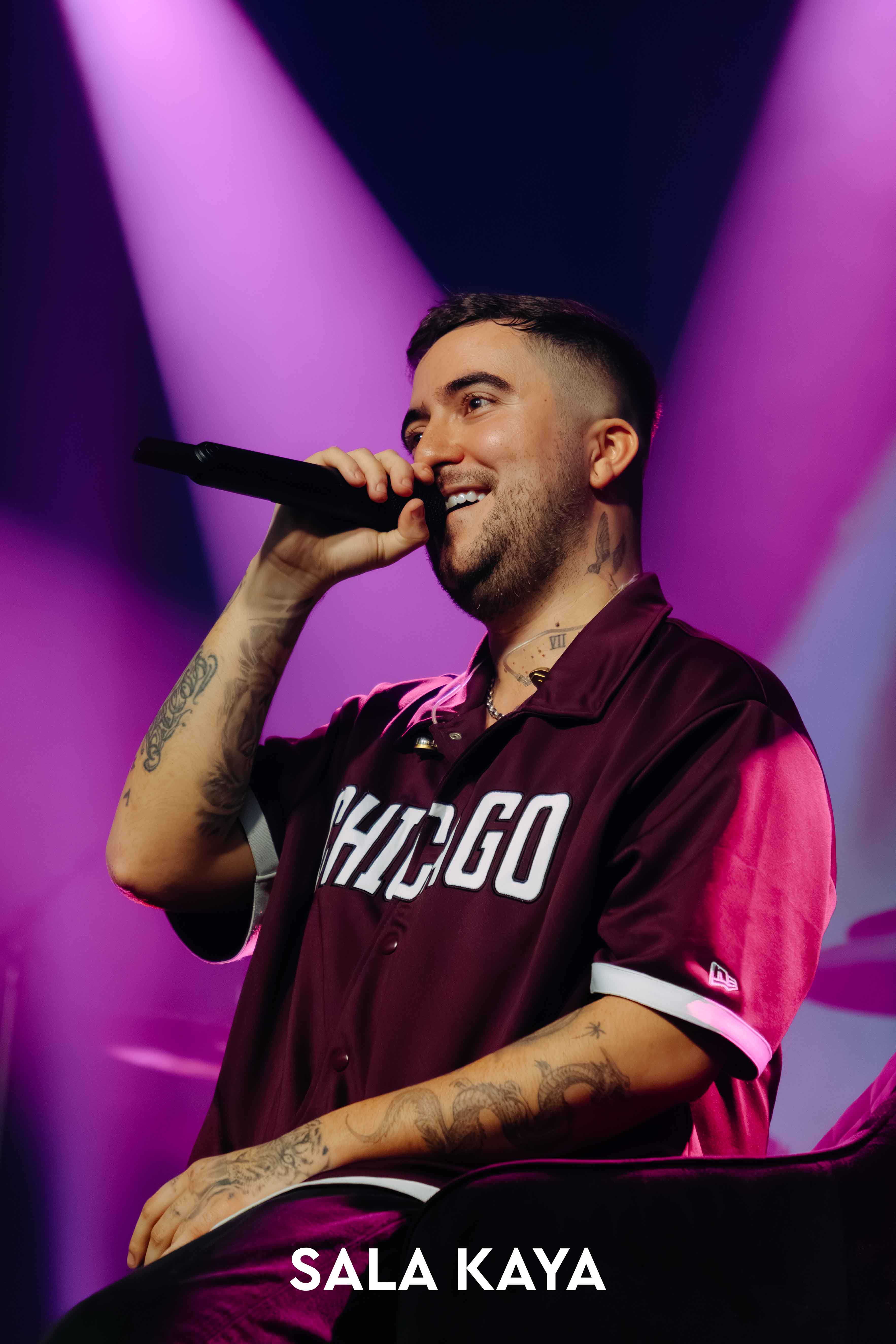 foto de público de BERET