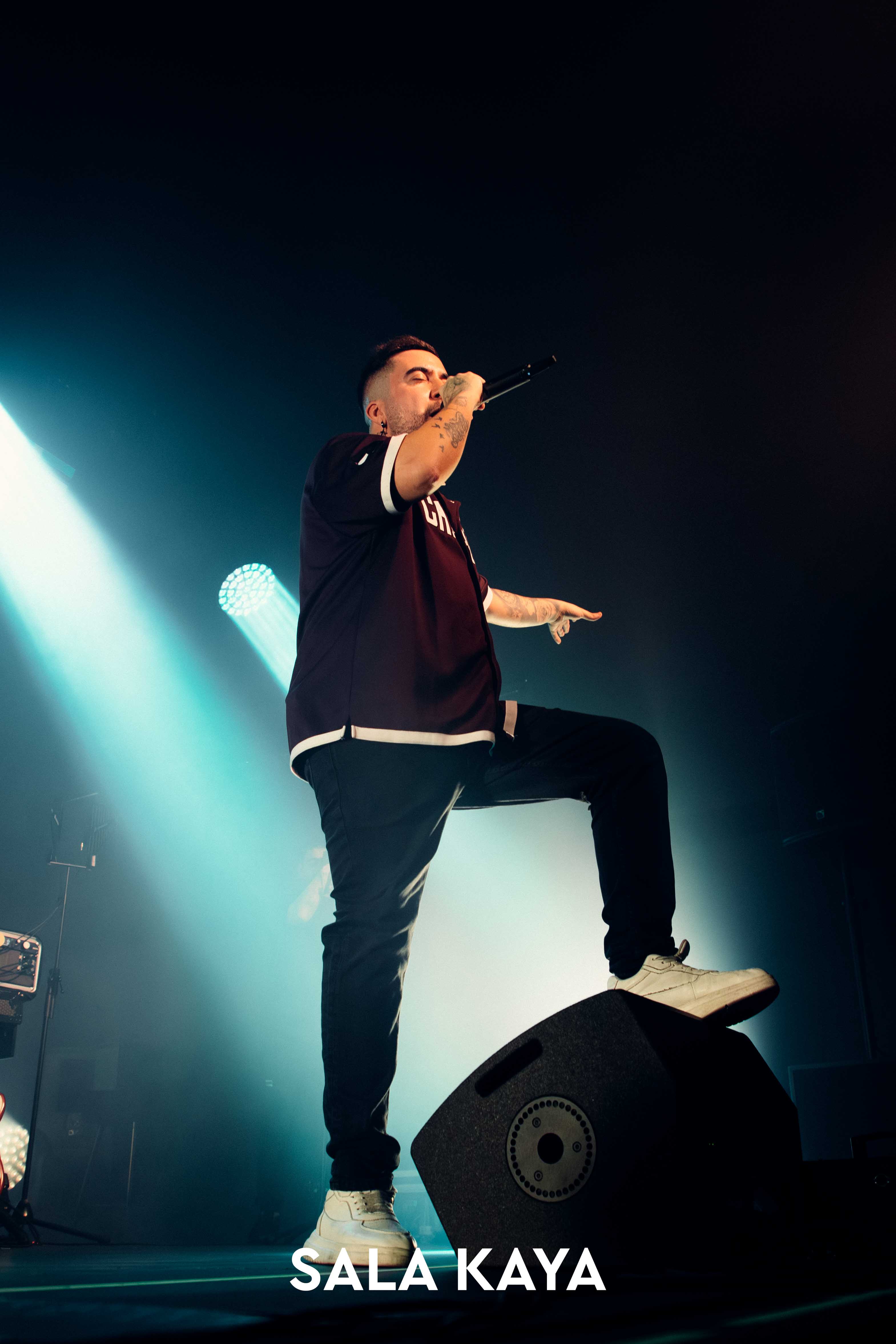 foto de público de BERET