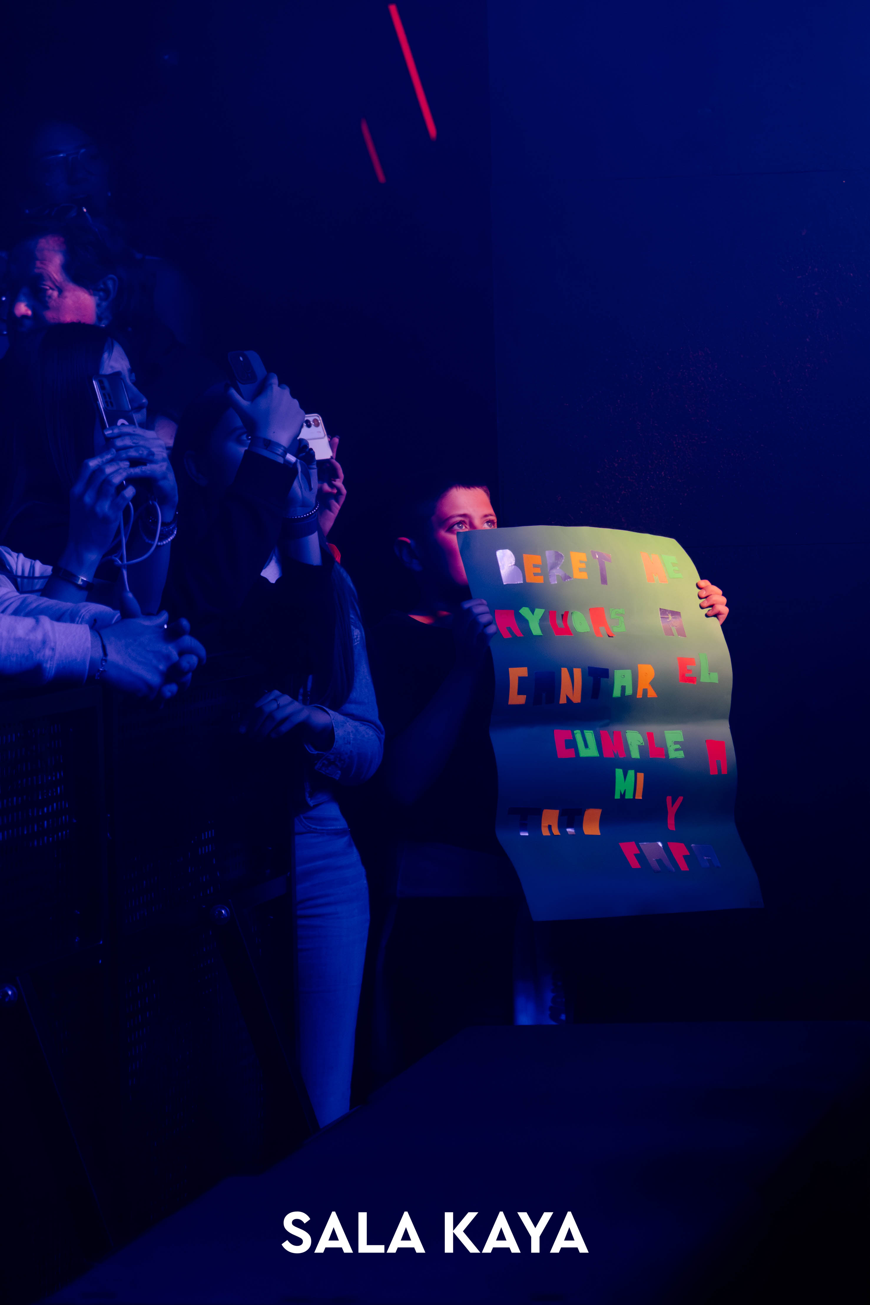 foto de público de BERET