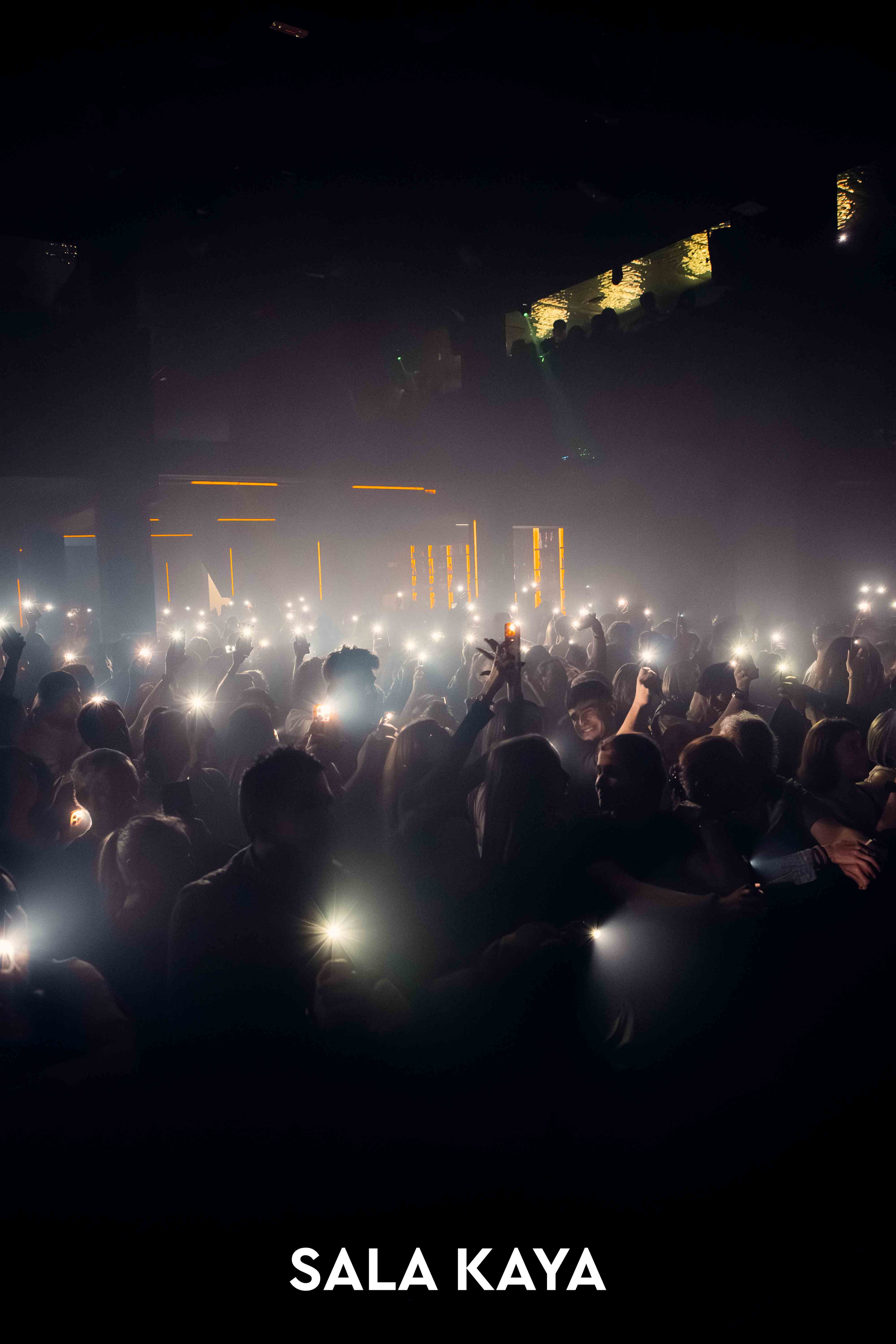 foto de público de BERET