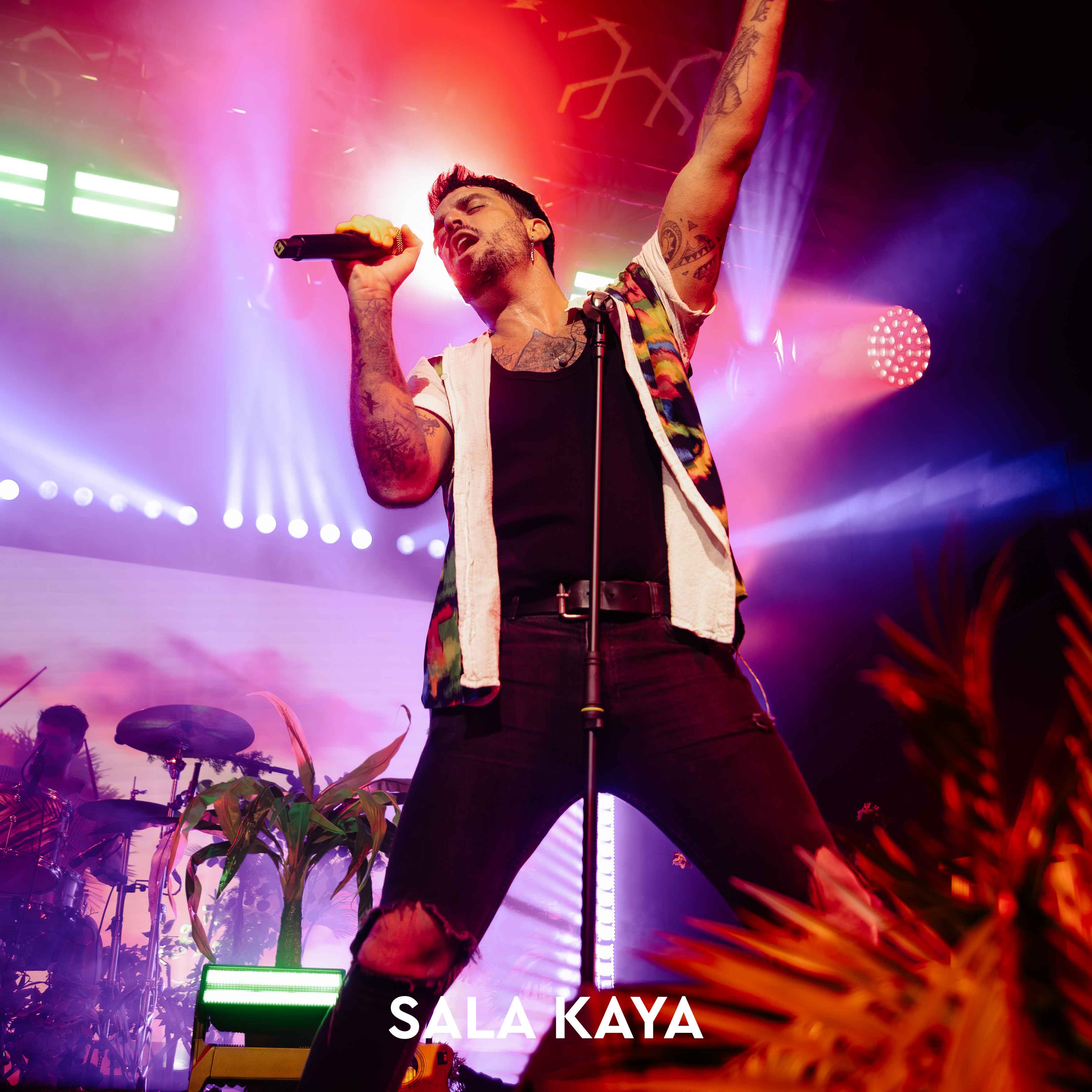 foto de público de BOMBAI