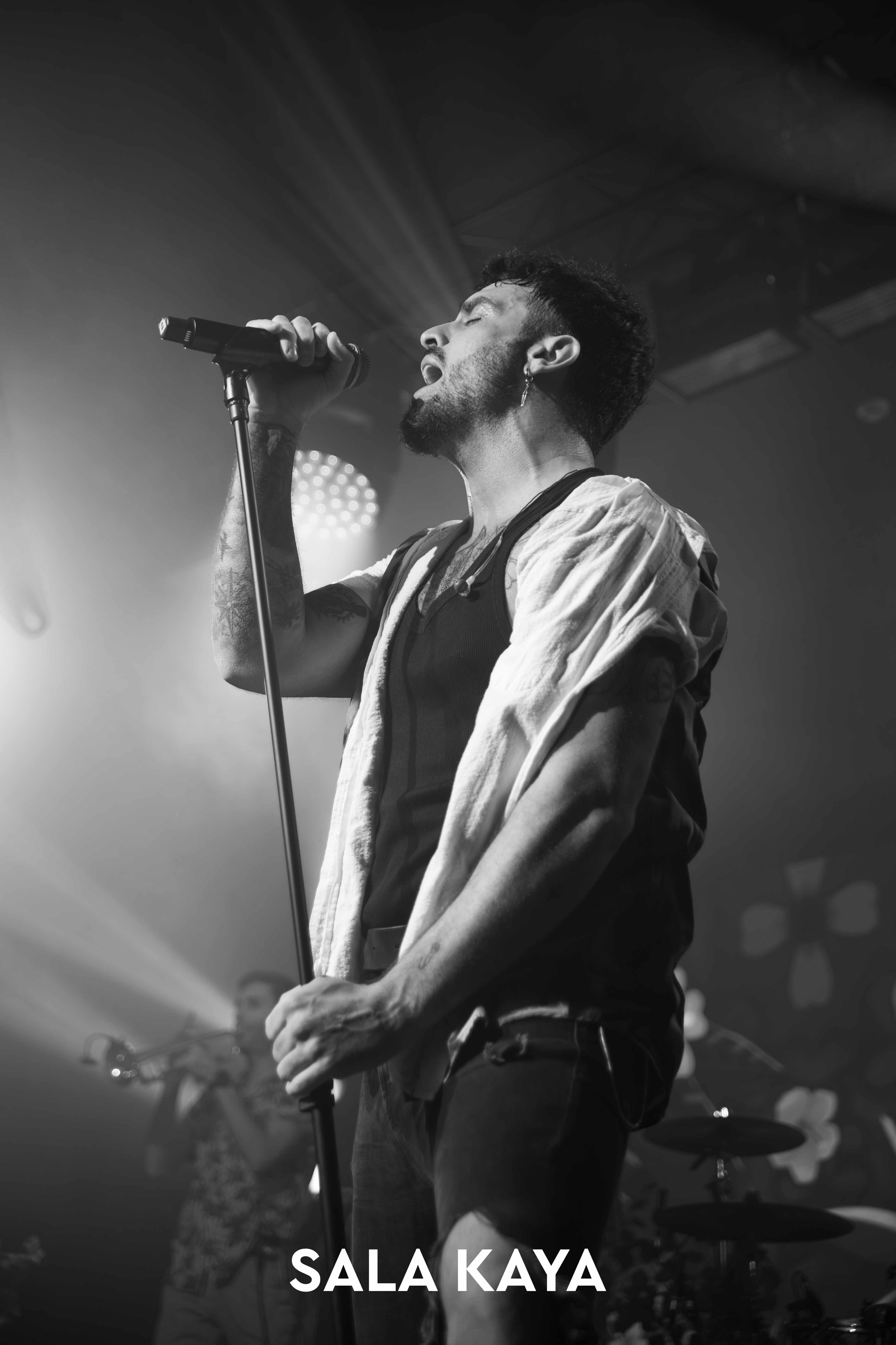 foto de público de BOMBAI