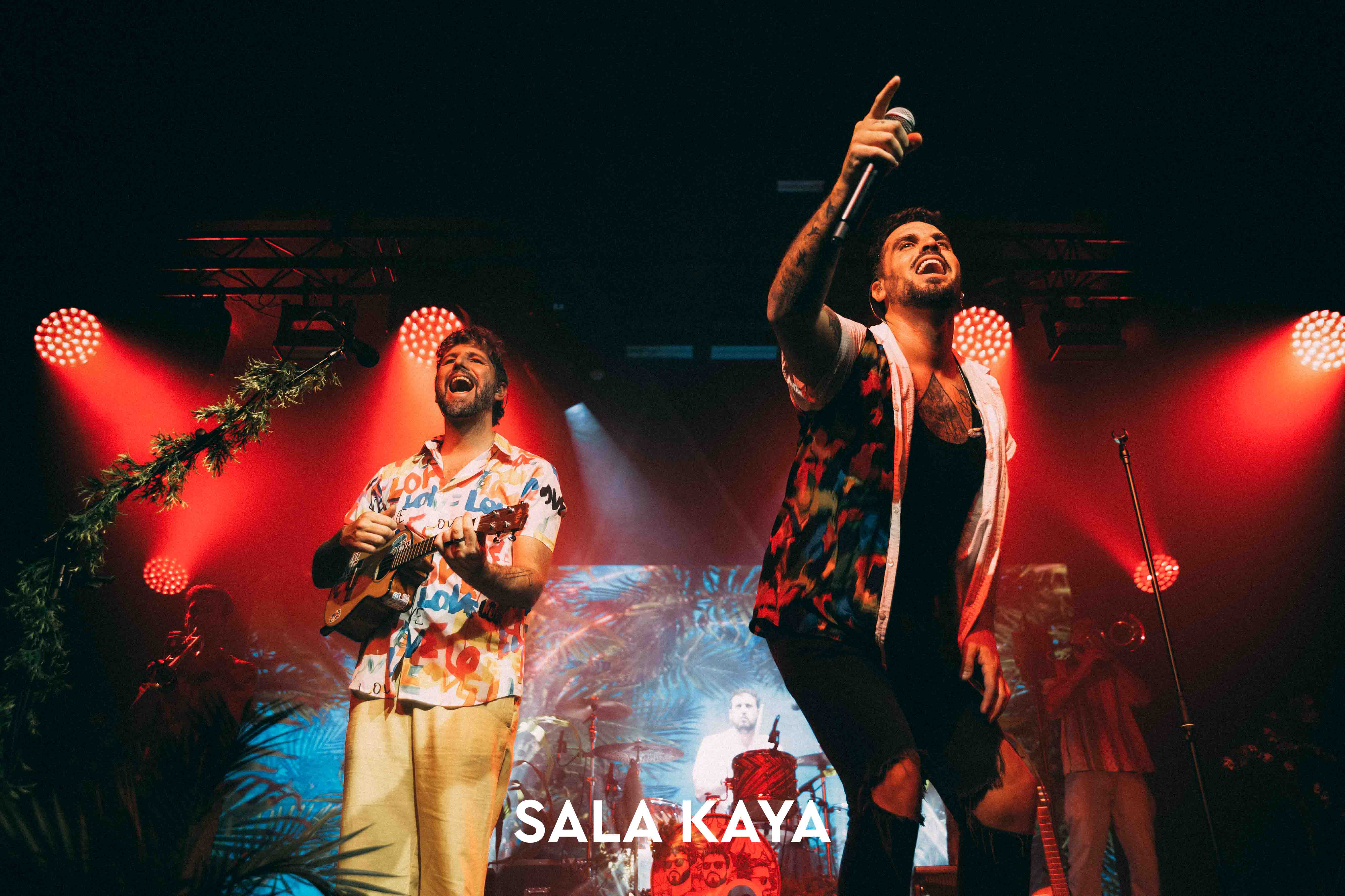 foto de público de BOMBAI