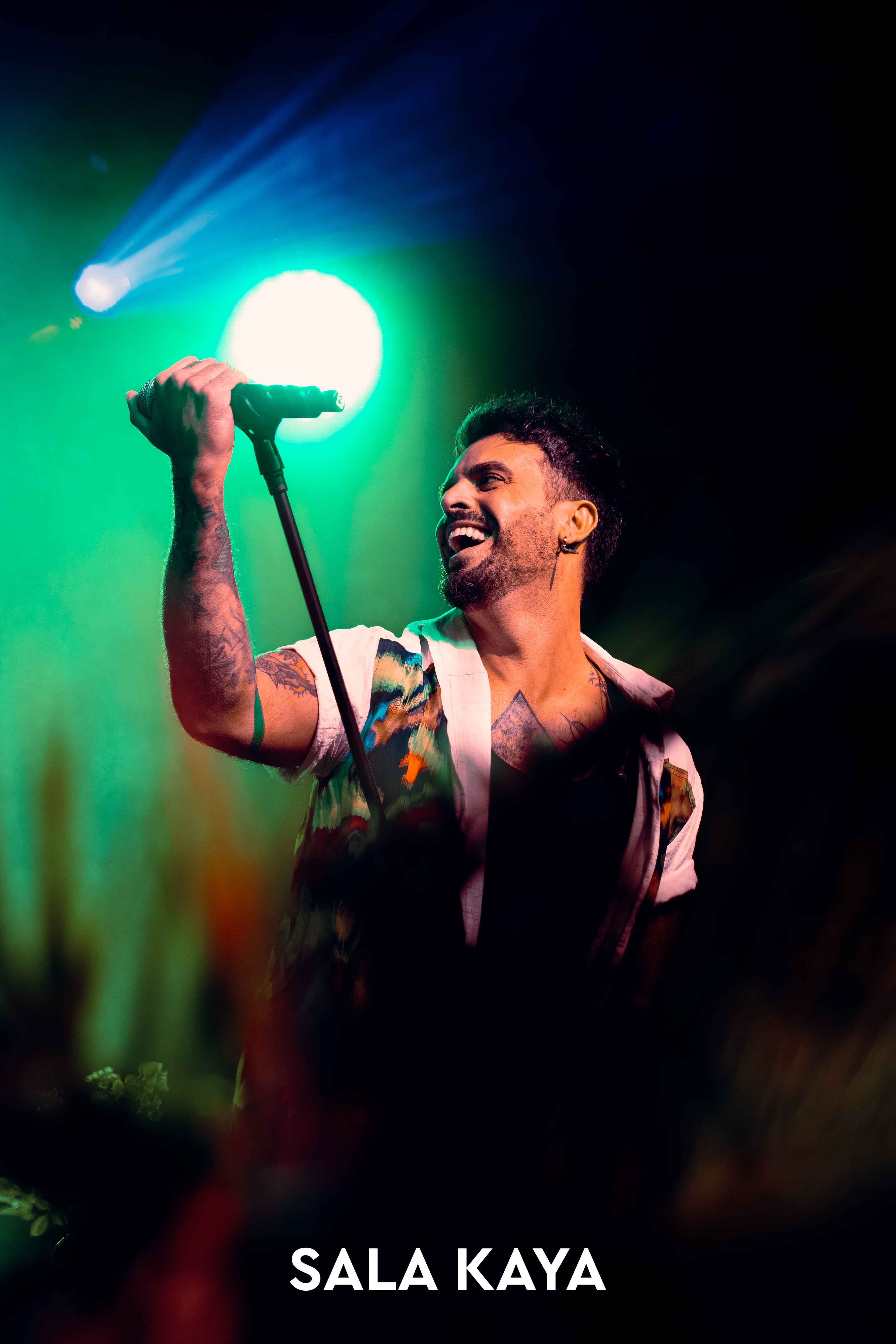 foto de público de BOMBAI