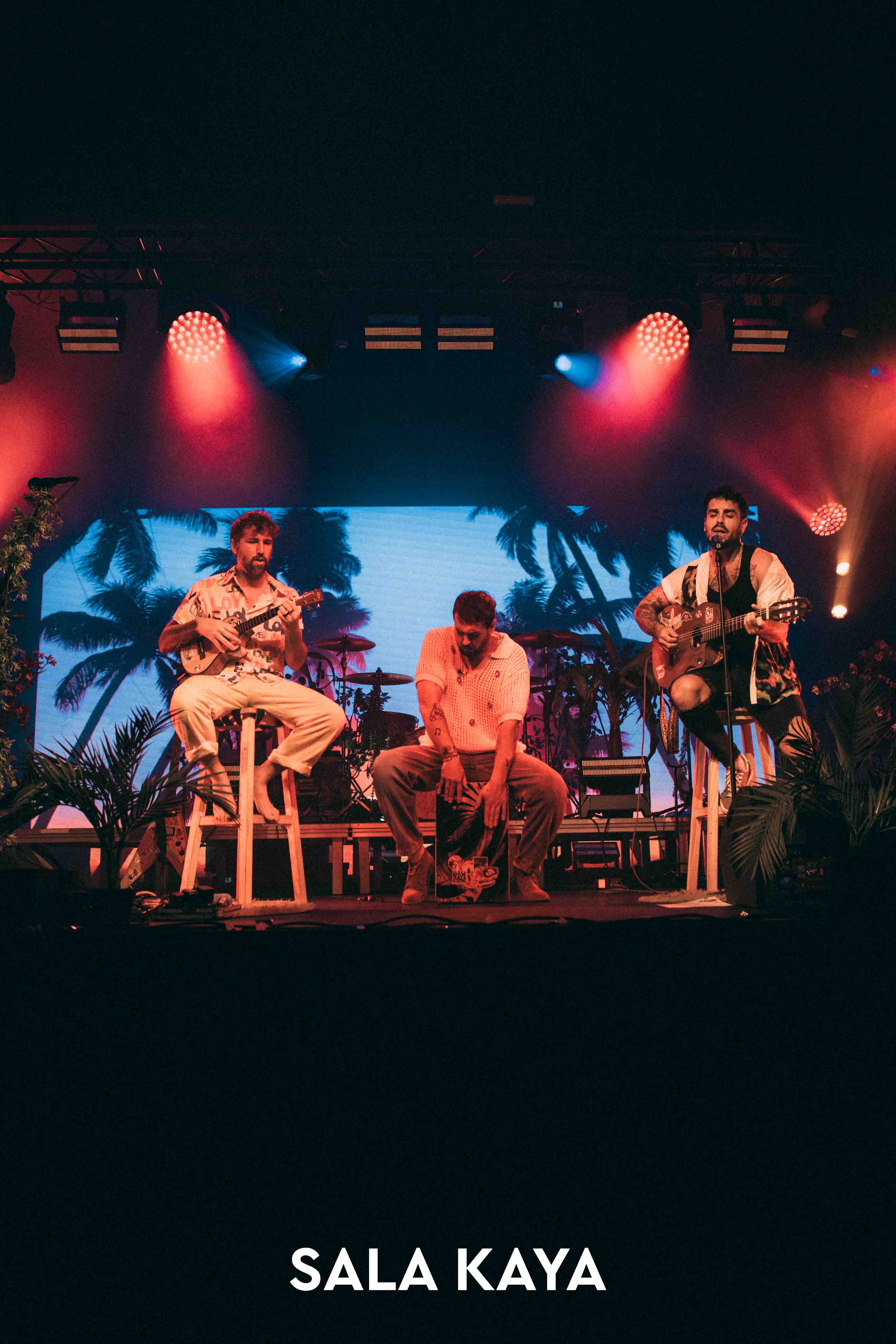 foto de público de BOMBAI