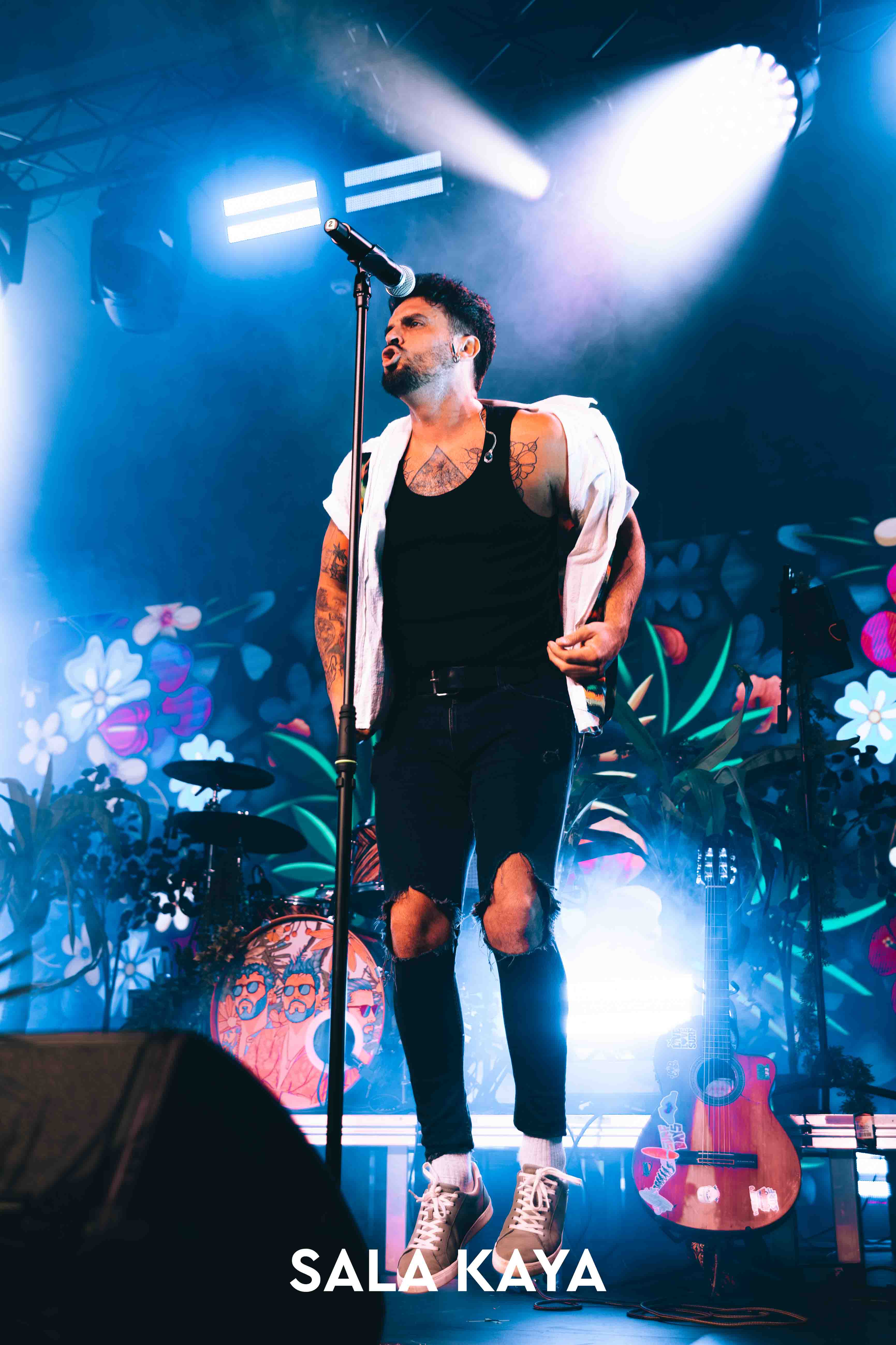 foto de público de BOMBAI