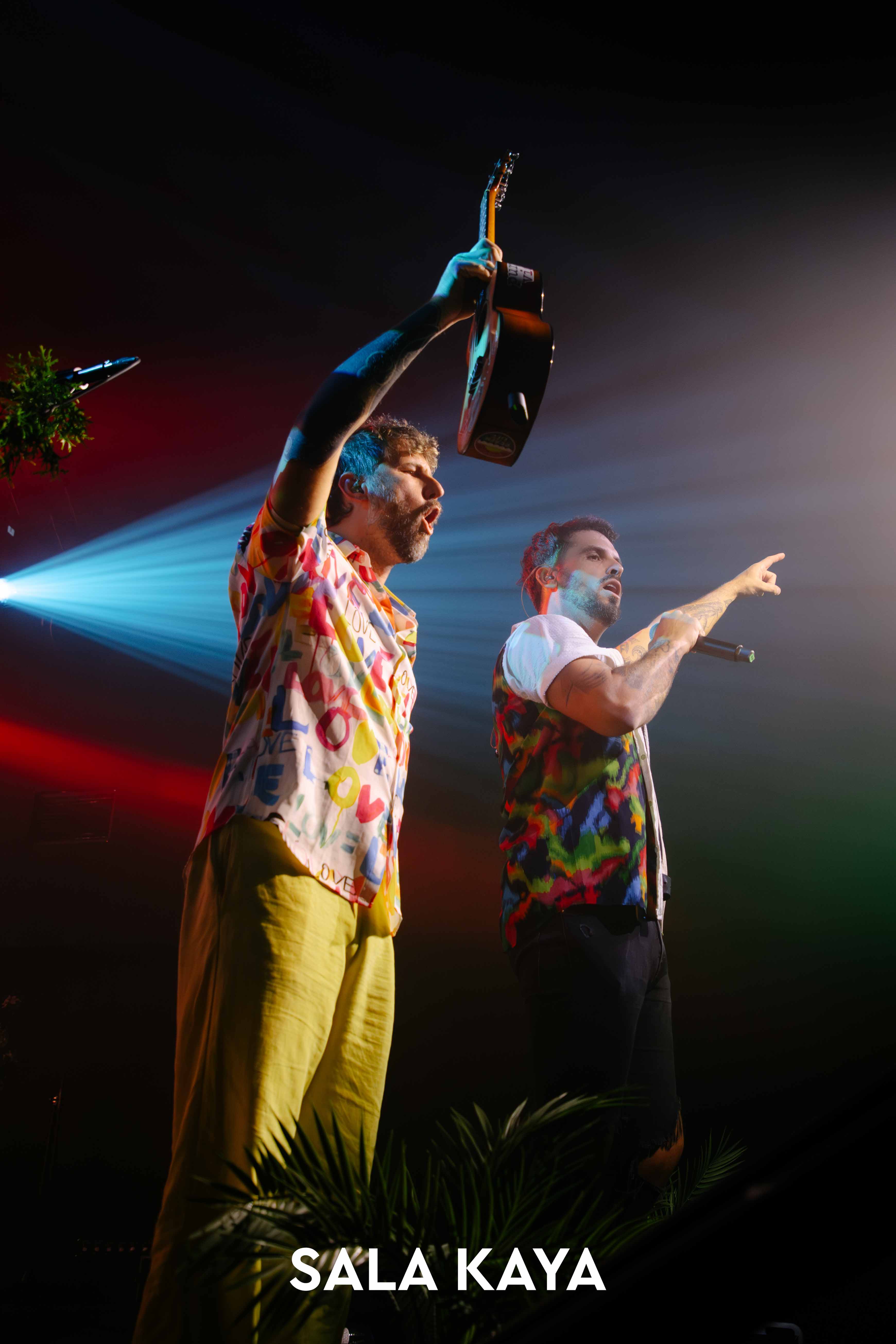 foto de público de BOMBAI