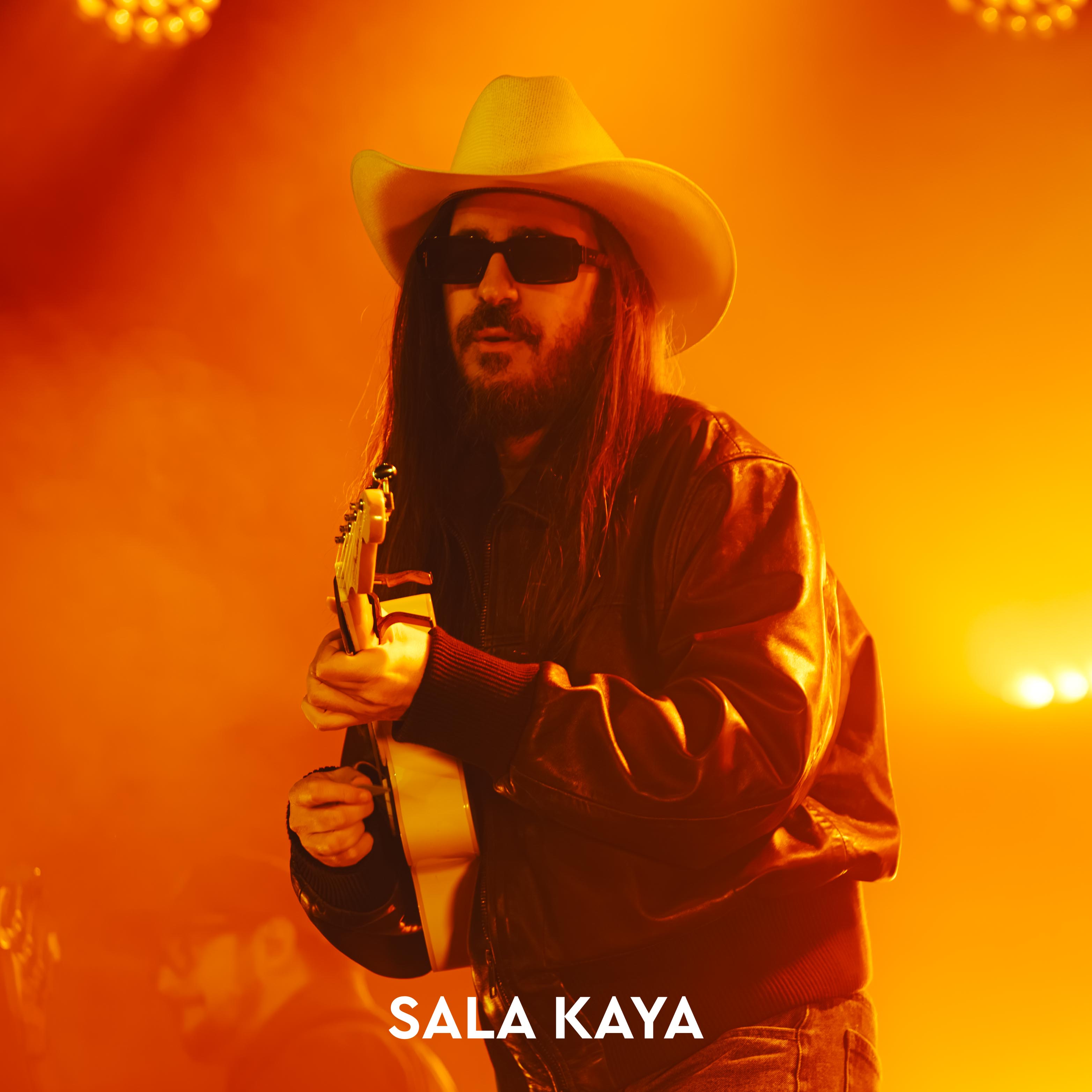 foto de público de CARLOS SADNESS