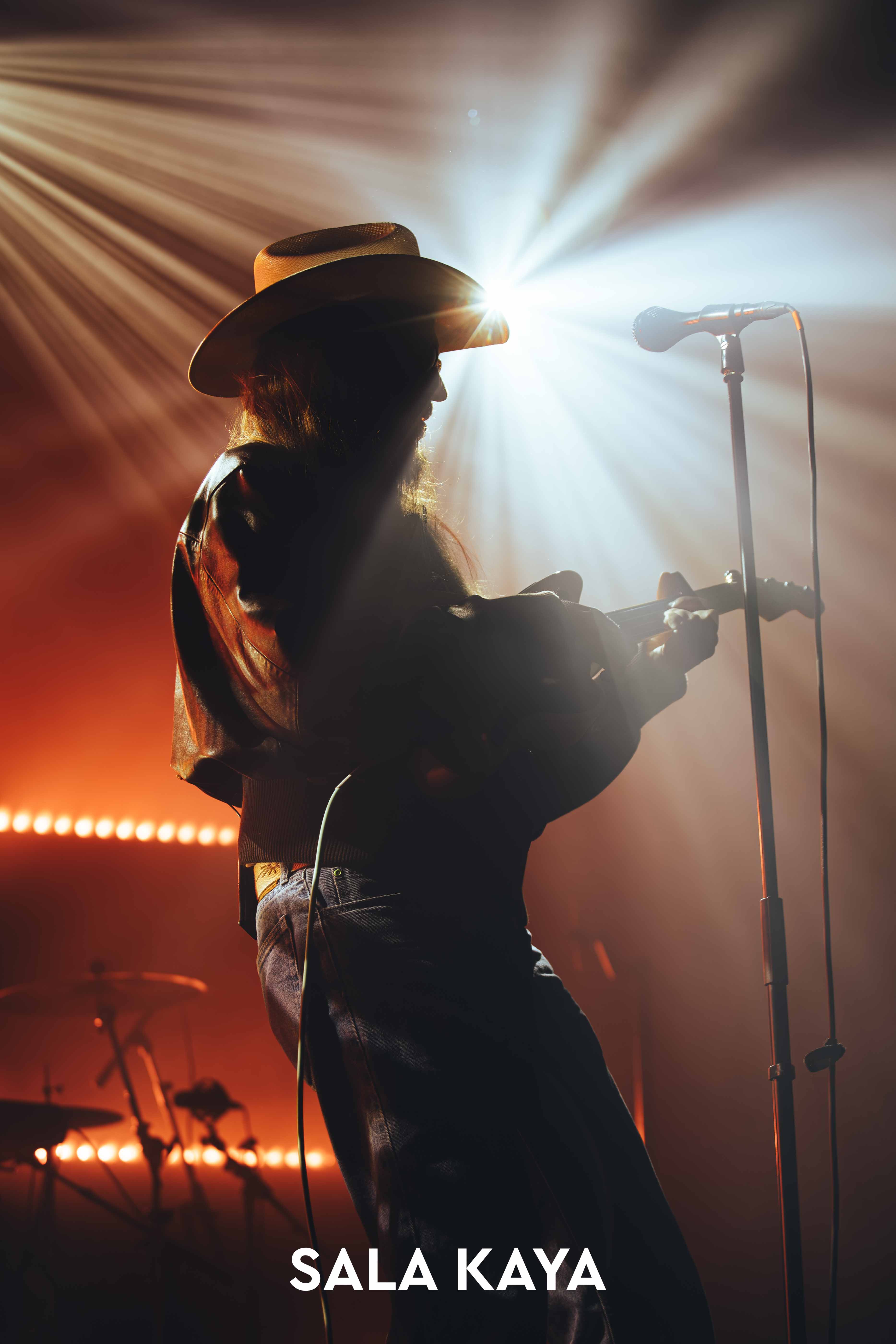 foto de público de CARLOS SADNESS