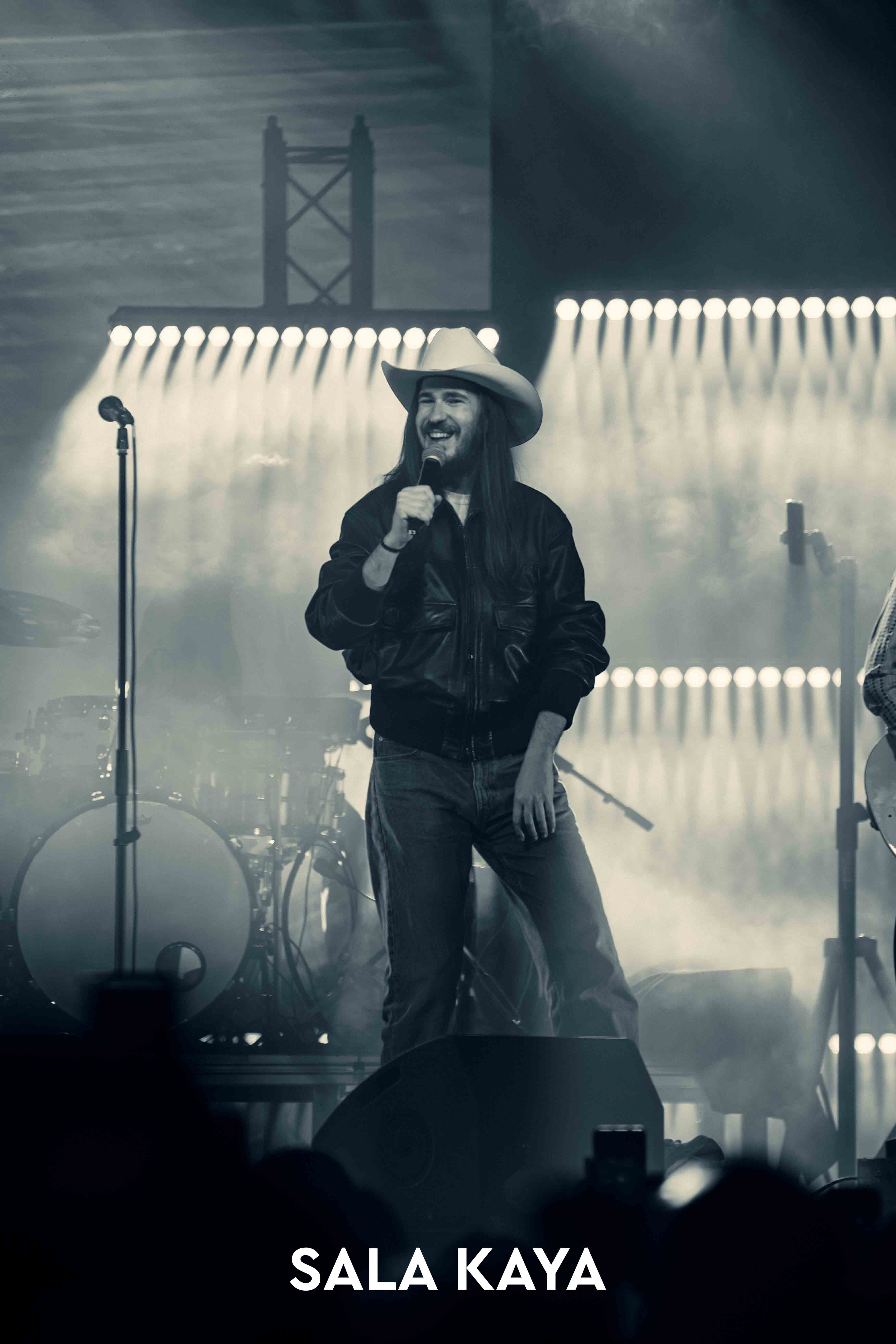 foto de público de CARLOS SADNESS