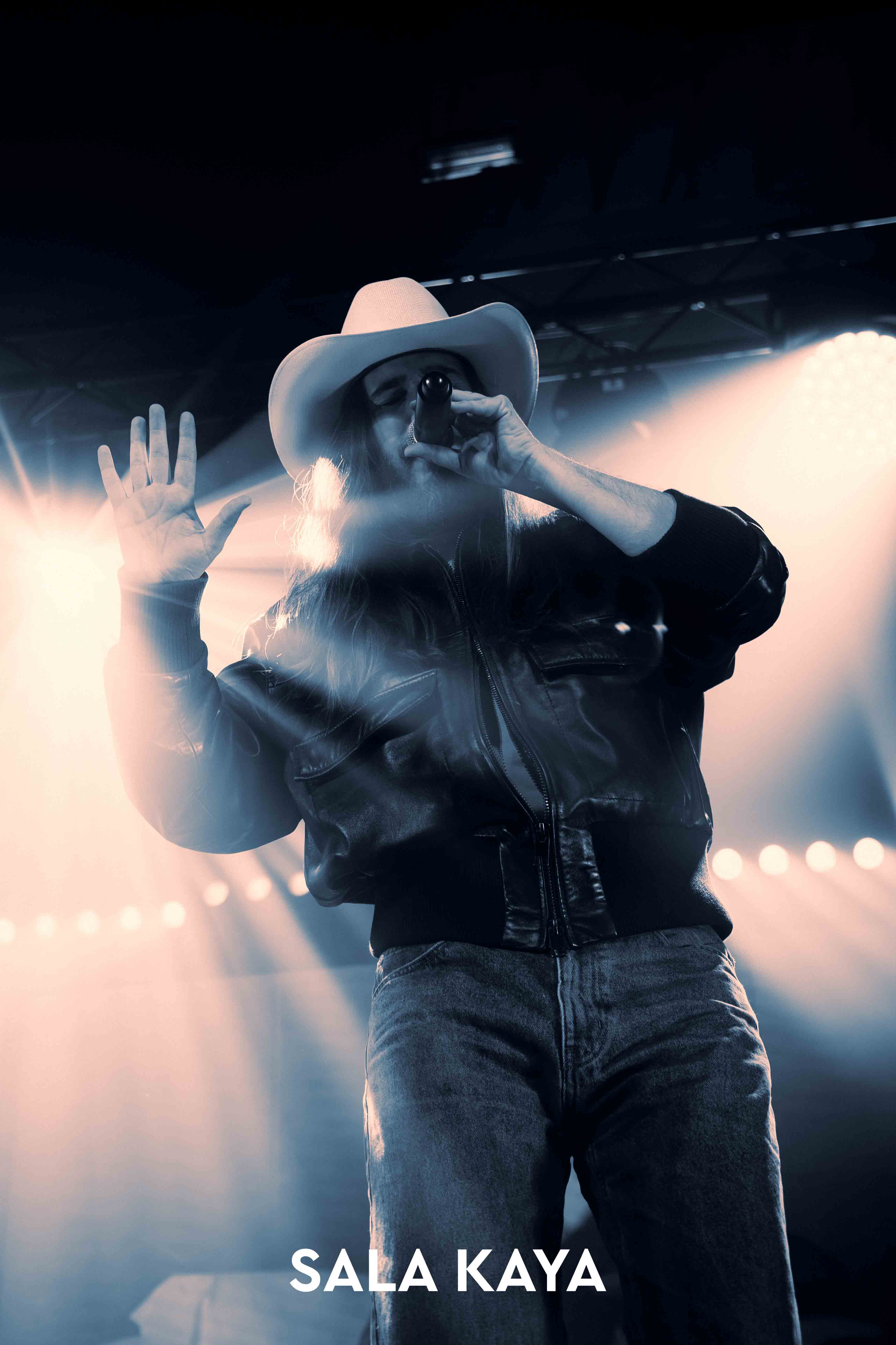 foto de público de CARLOS SADNESS