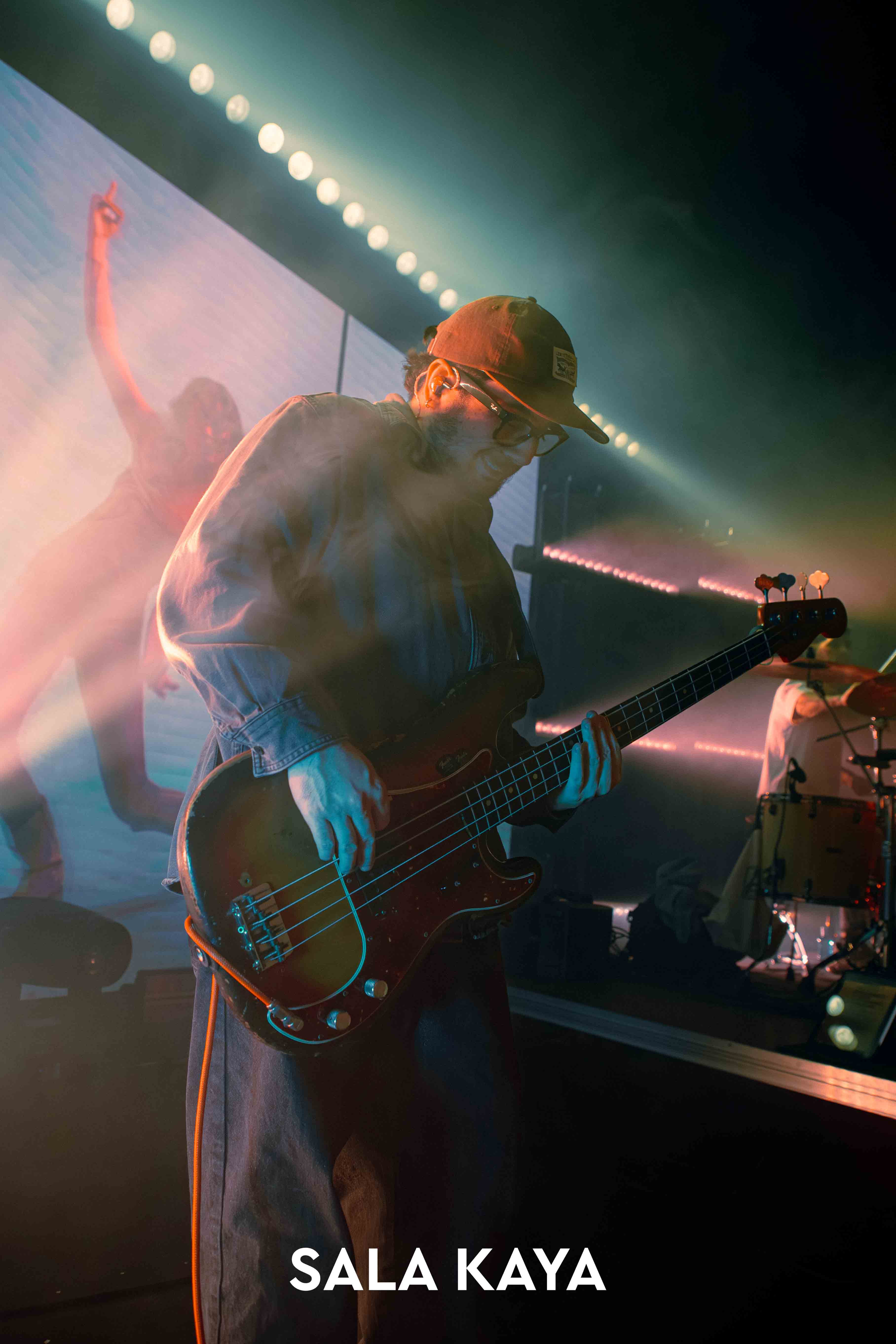 foto de público de CARLOS SADNESS