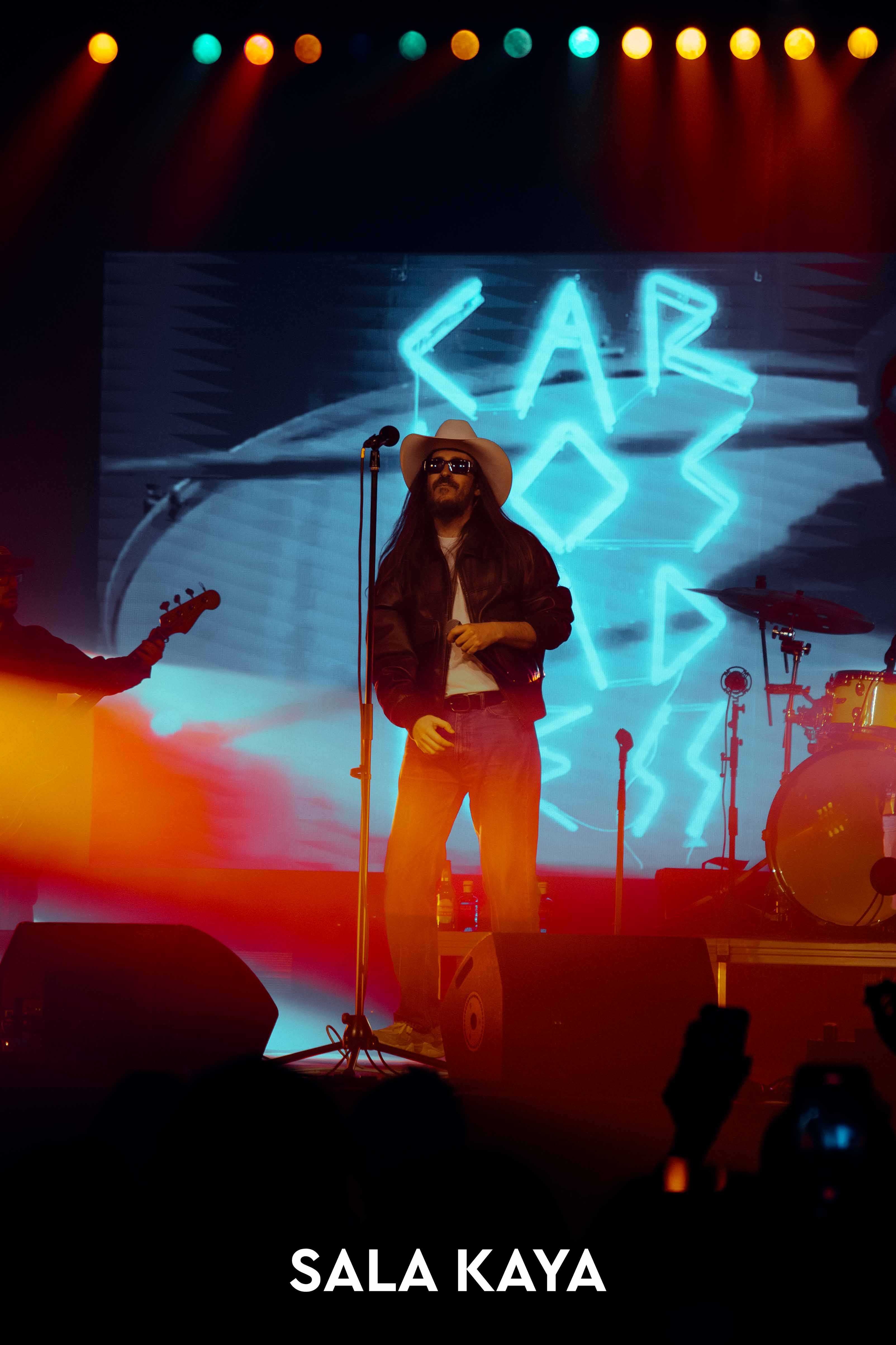 foto de público de CARLOS SADNESS