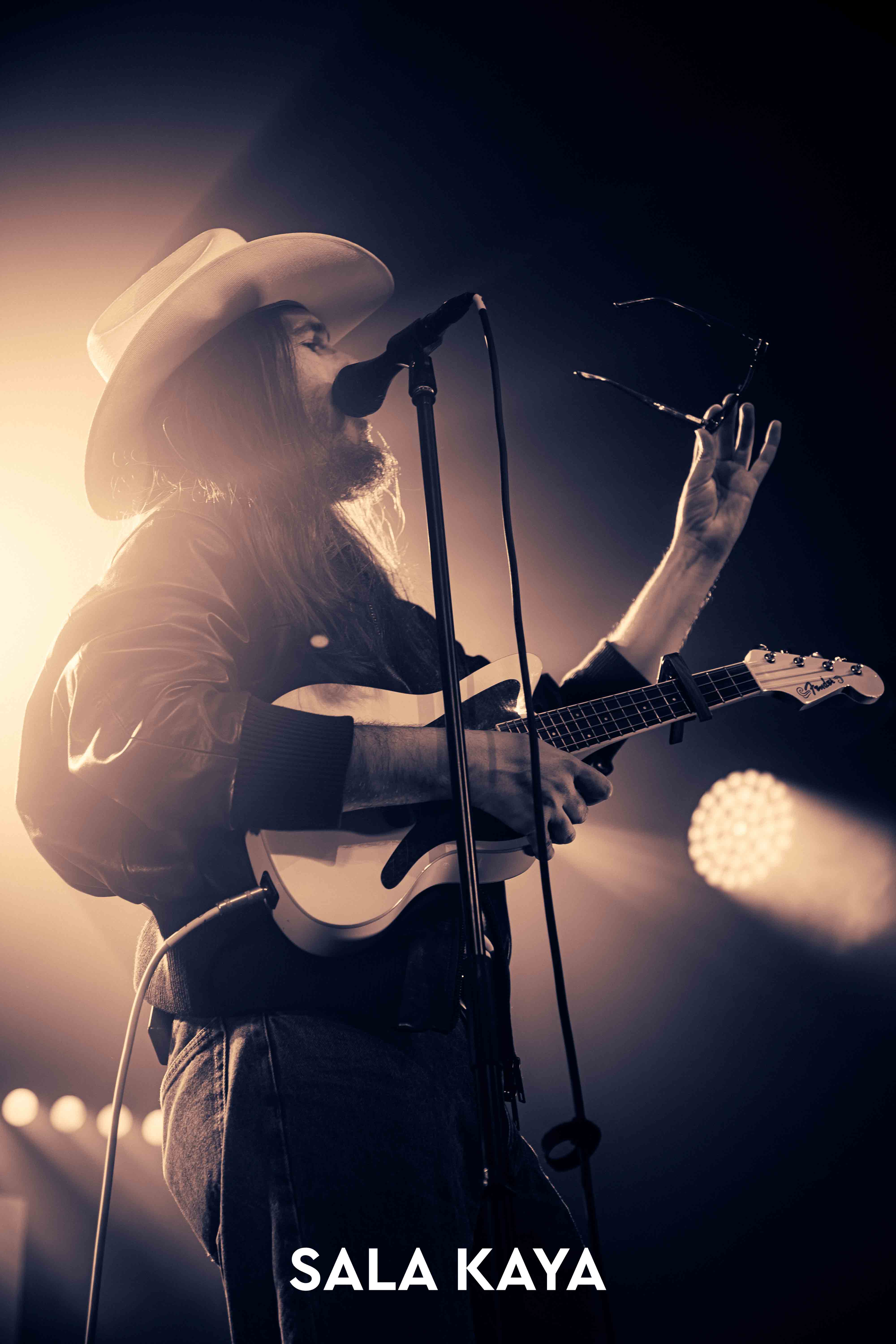 foto de público de CARLOS SADNESS