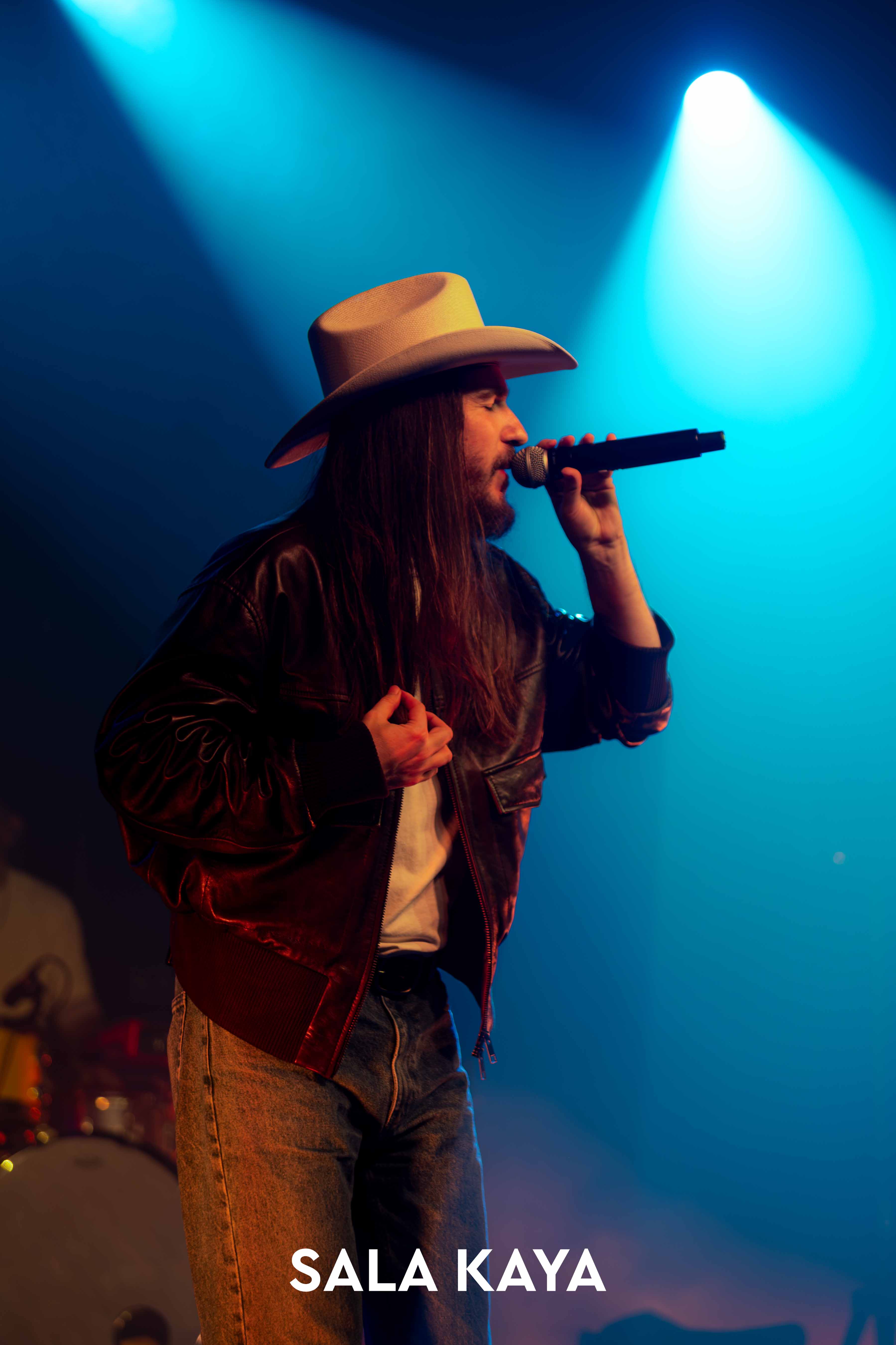 foto de público de CARLOS SADNESS