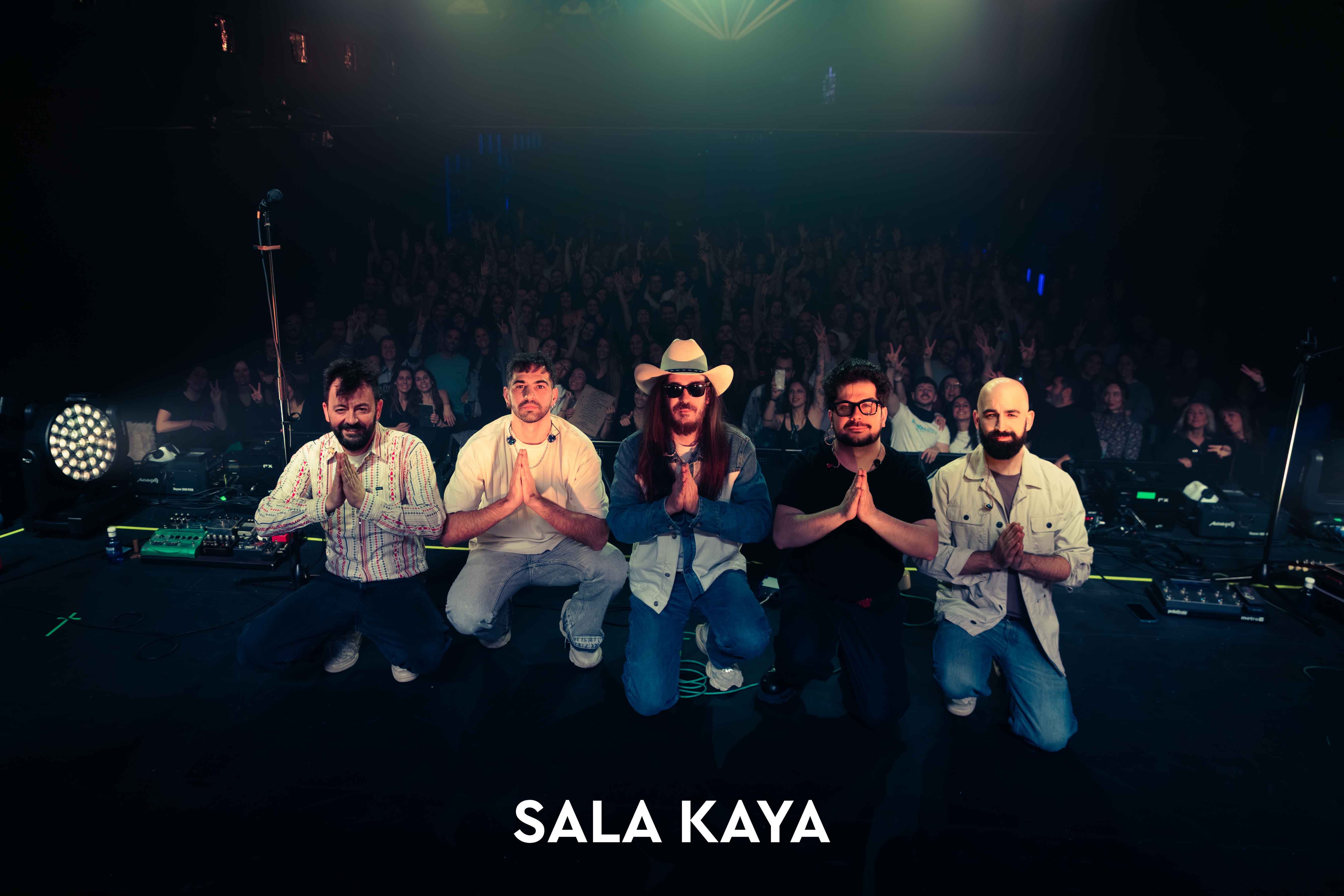 foto de público de CARLOS SADNESS