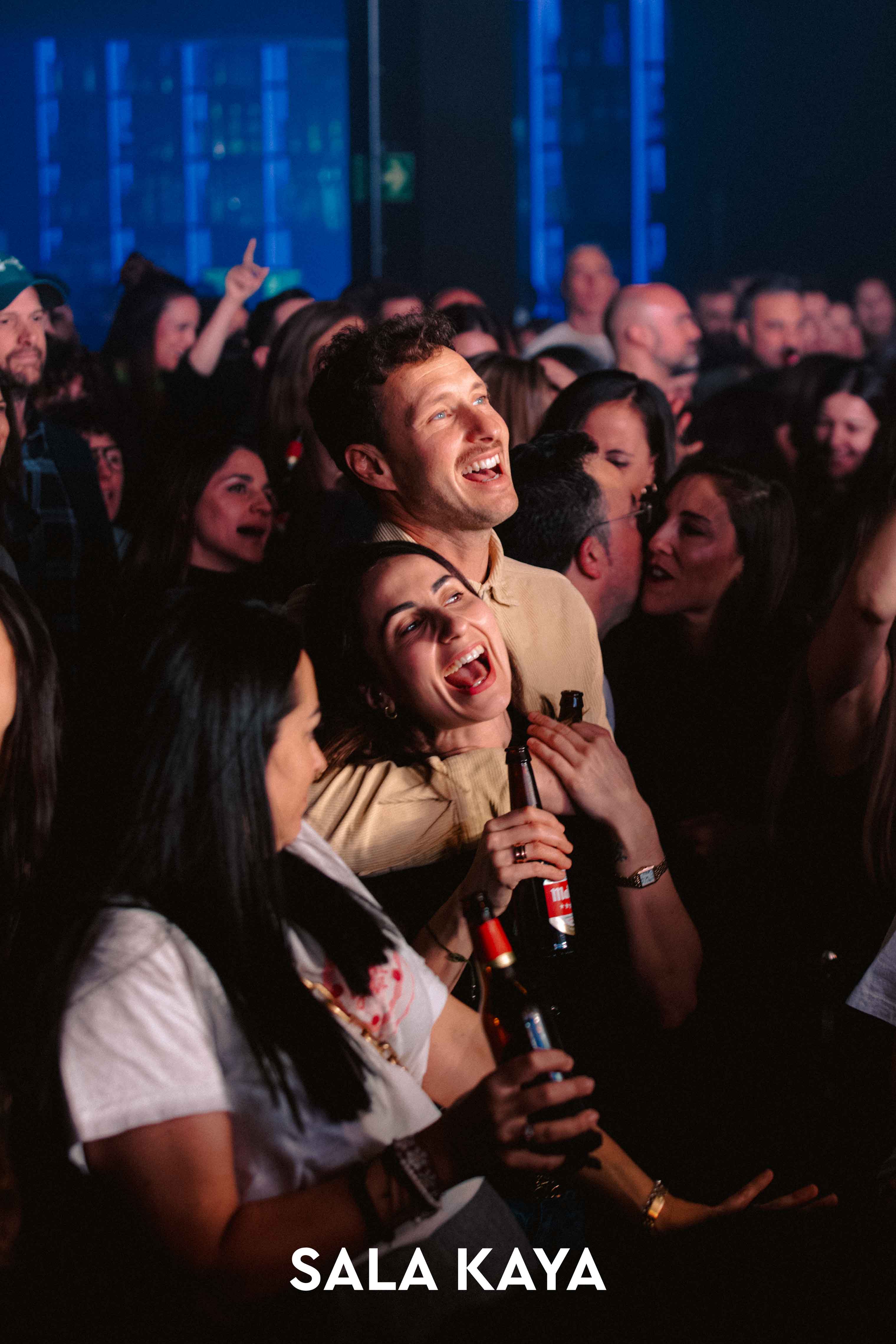 foto de público de CARLOS SADNESS