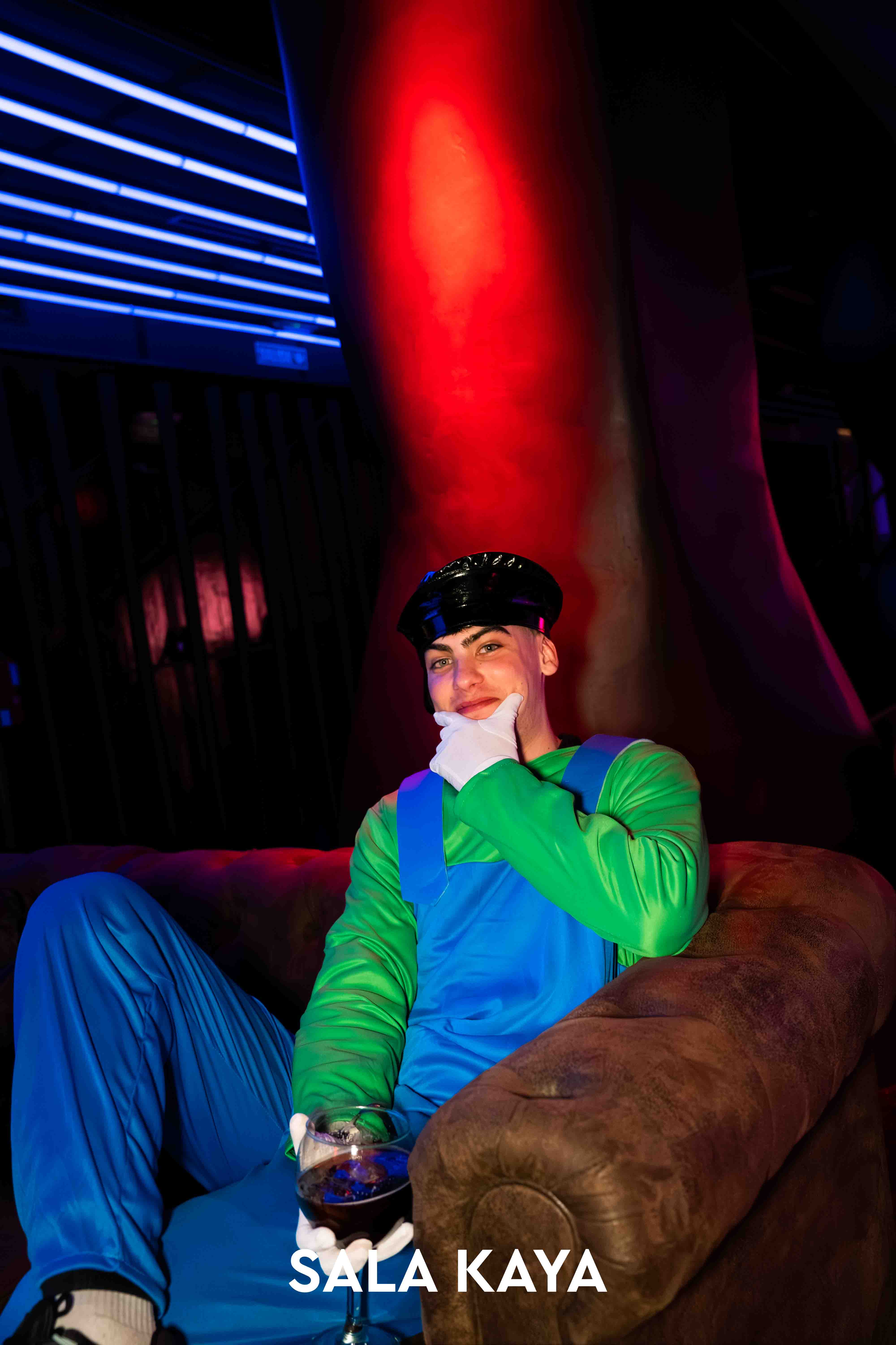 foto de público de CARNAVAL MASCARADE