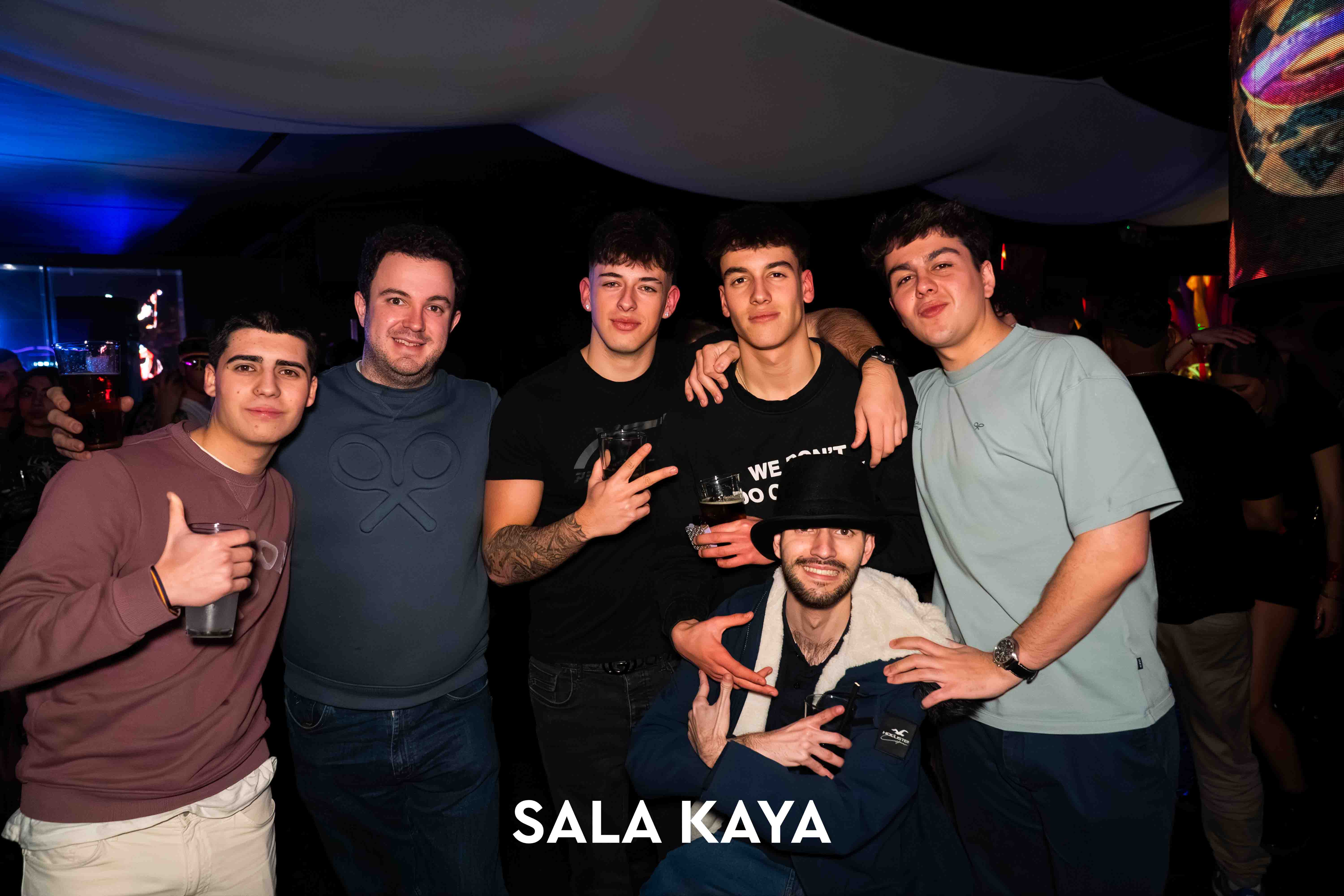 foto de público de CARNAVAL MASCARADE