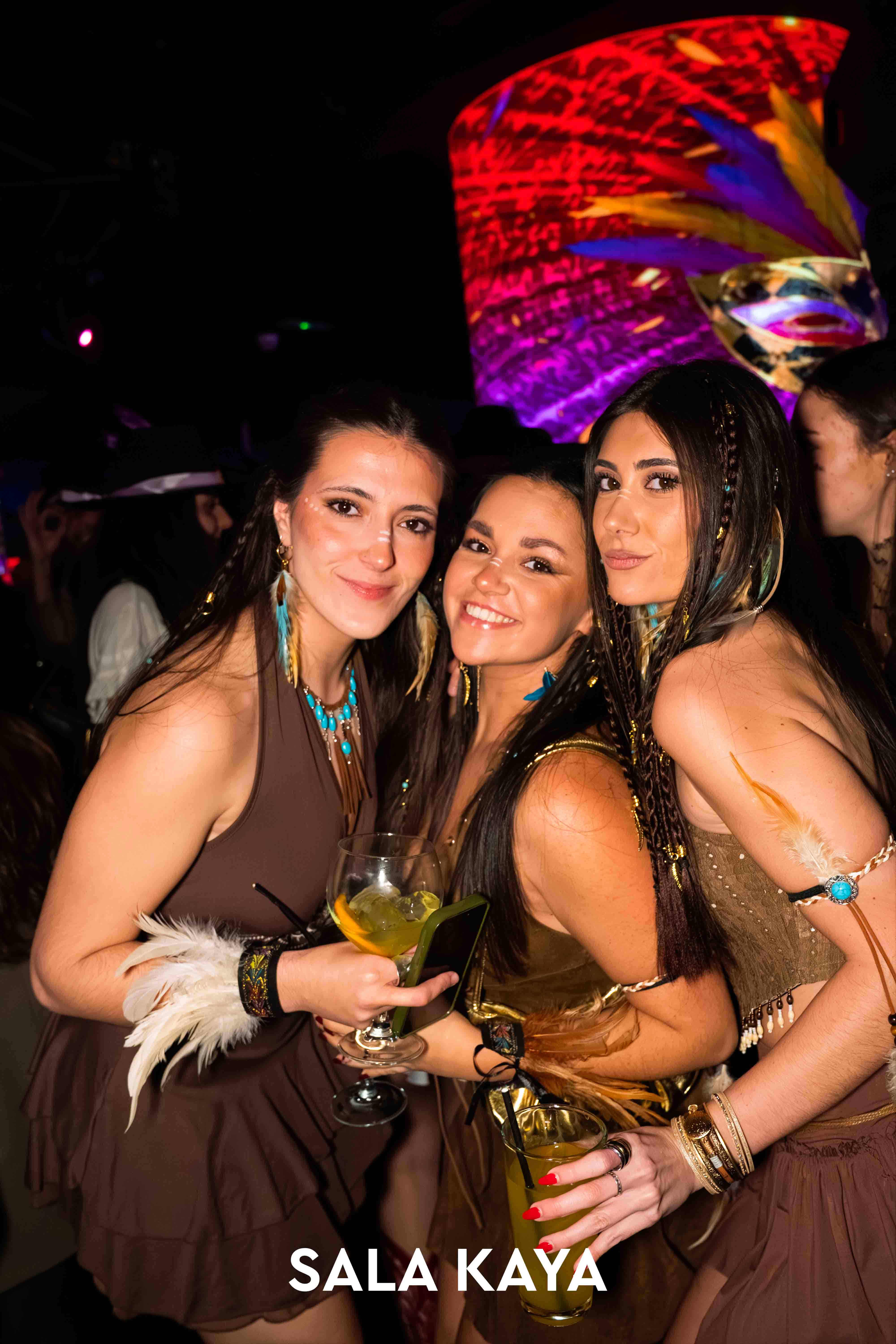 foto de público de CARNAVAL MASCARADE