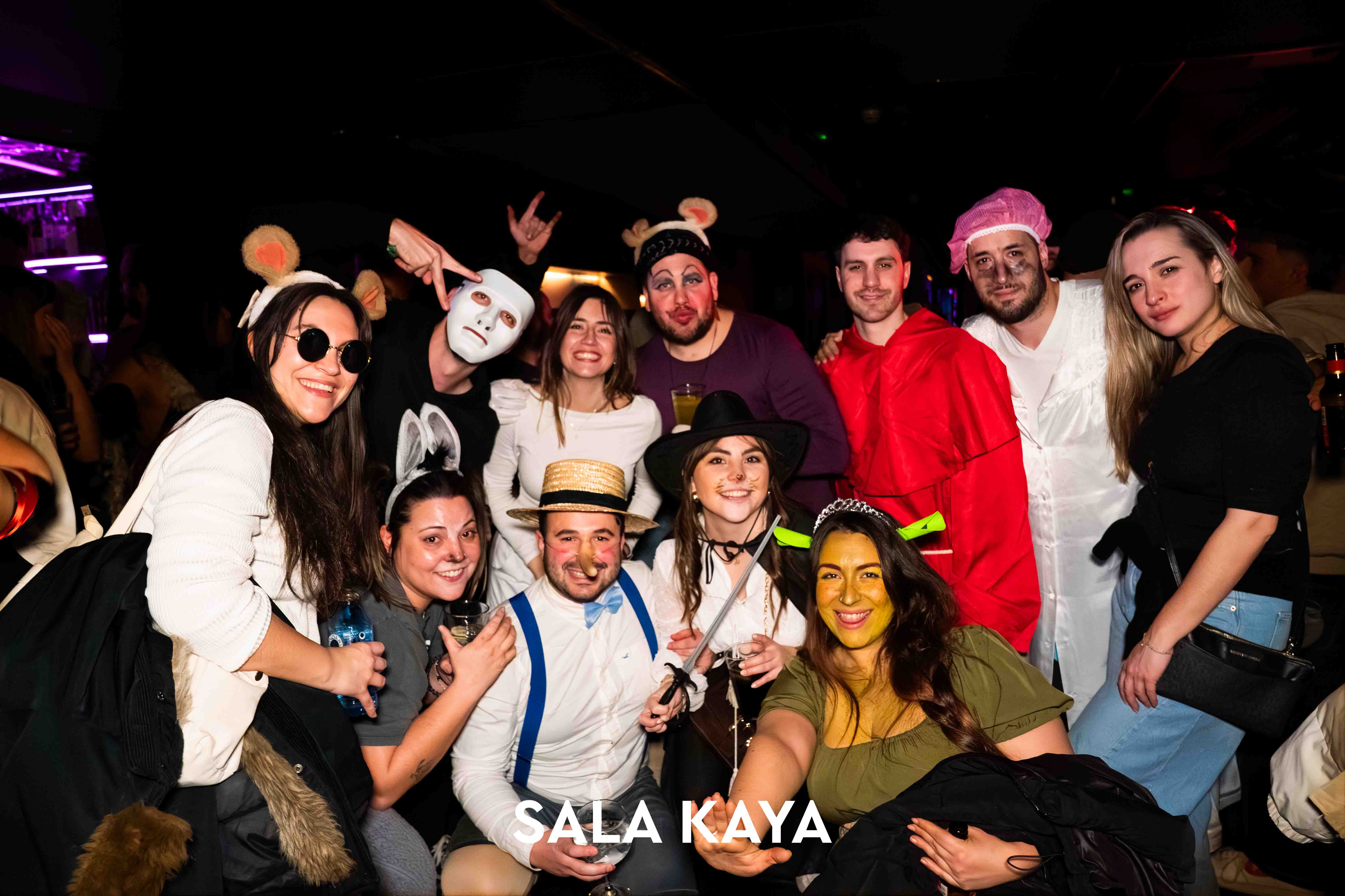 foto de público de CARNAVAL MASCARADE