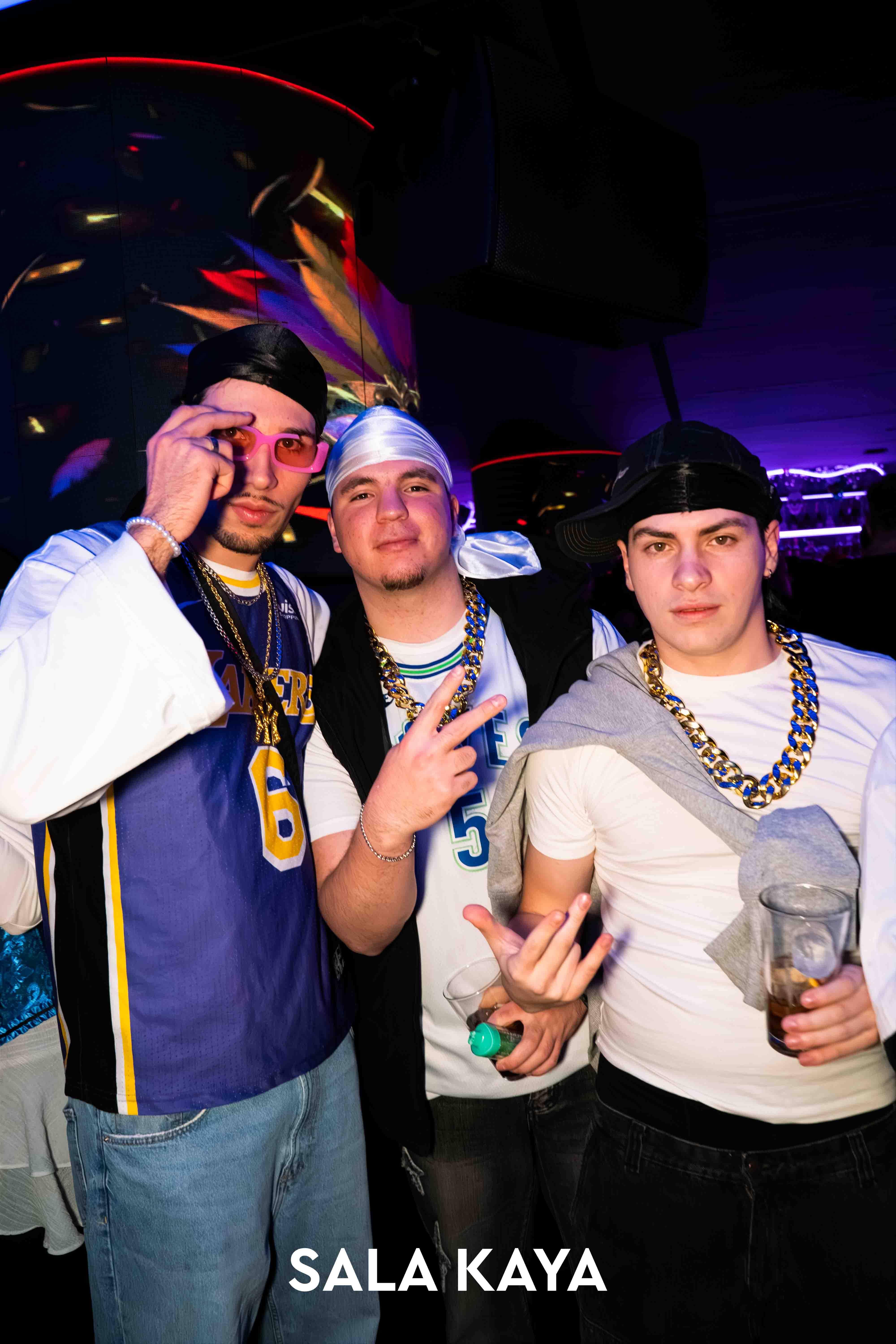 foto de público de CARNAVAL MASCARADE