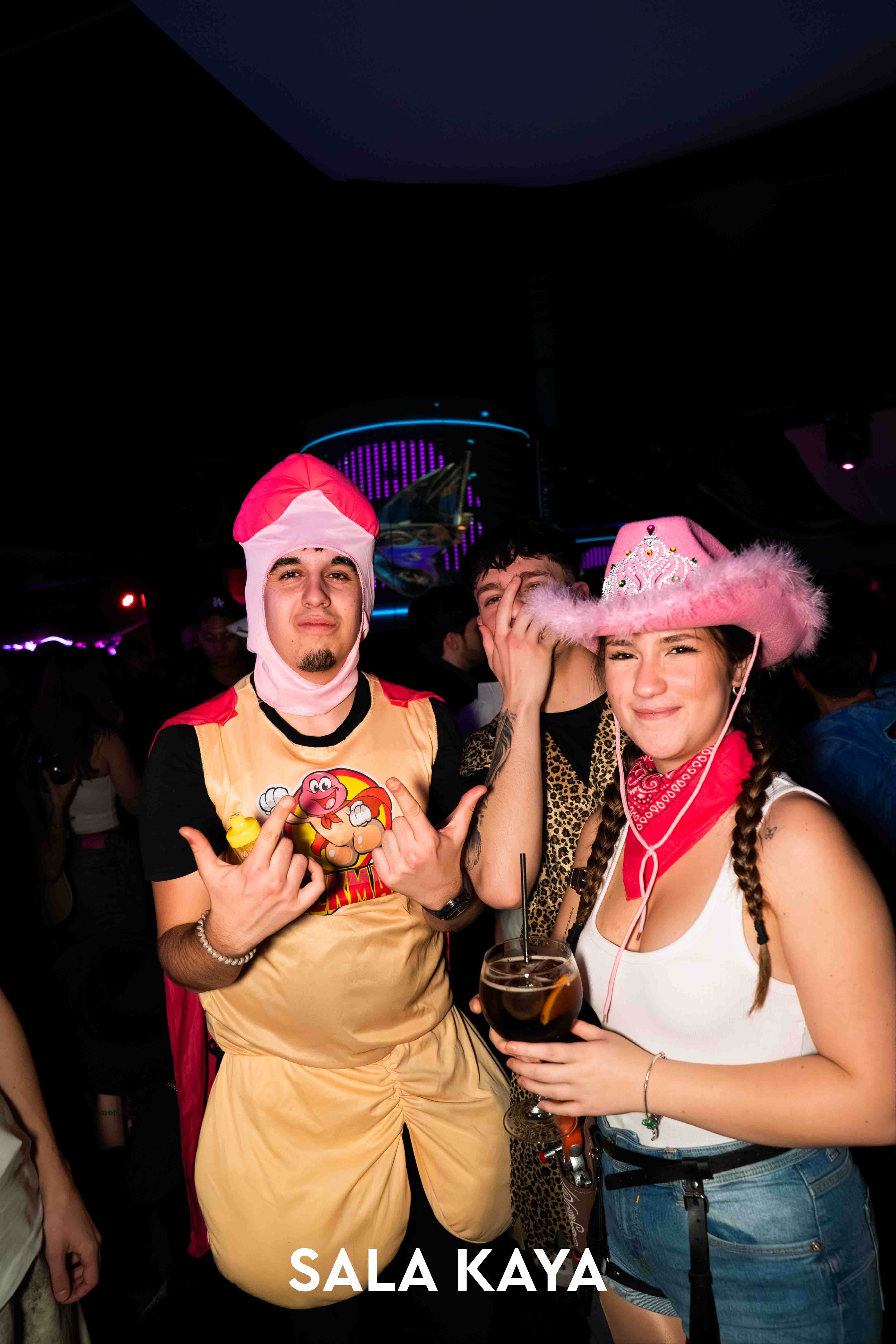 foto de público de CARNAVAL MASCARADE