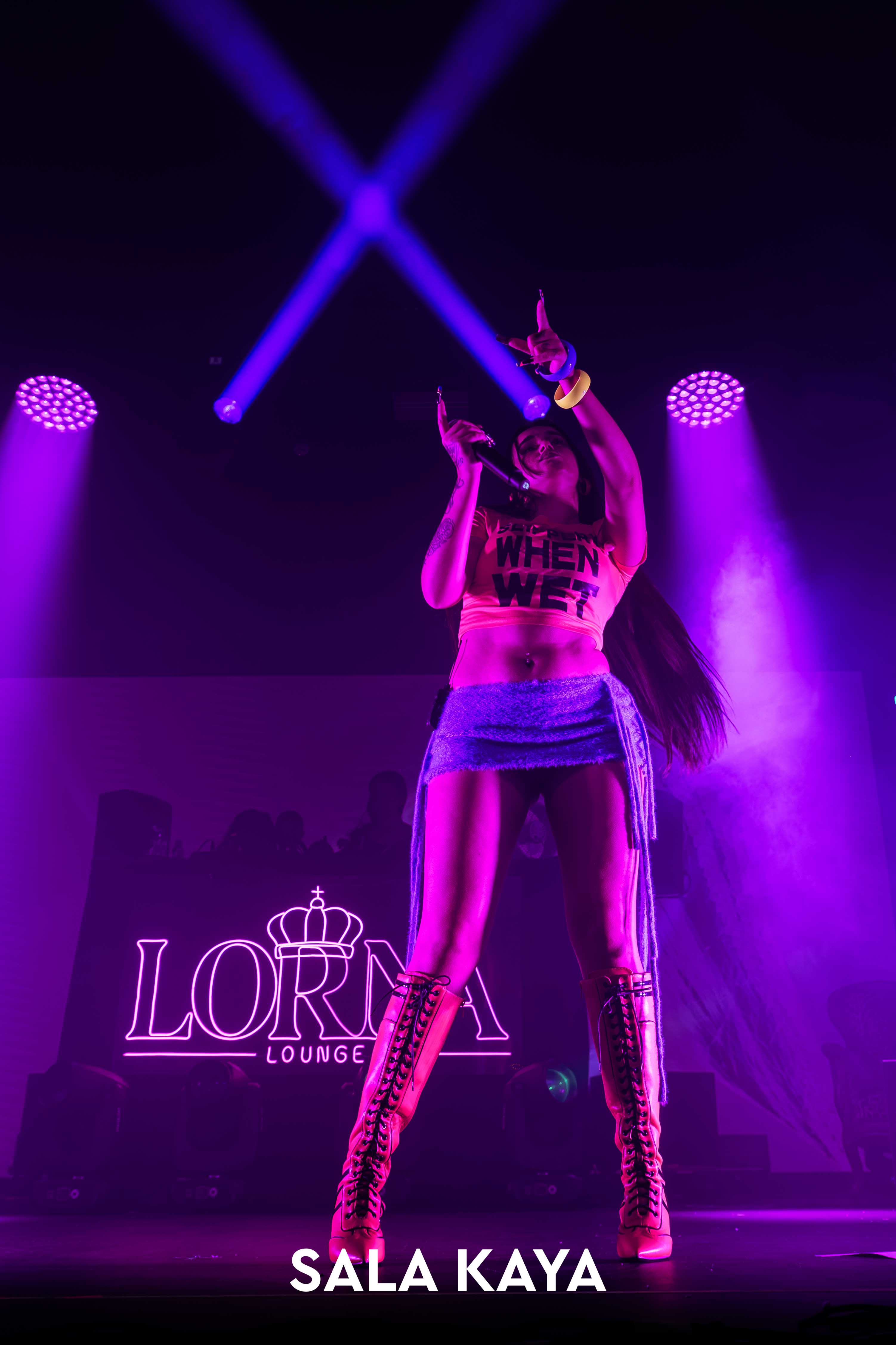 foto de público de L0RNA