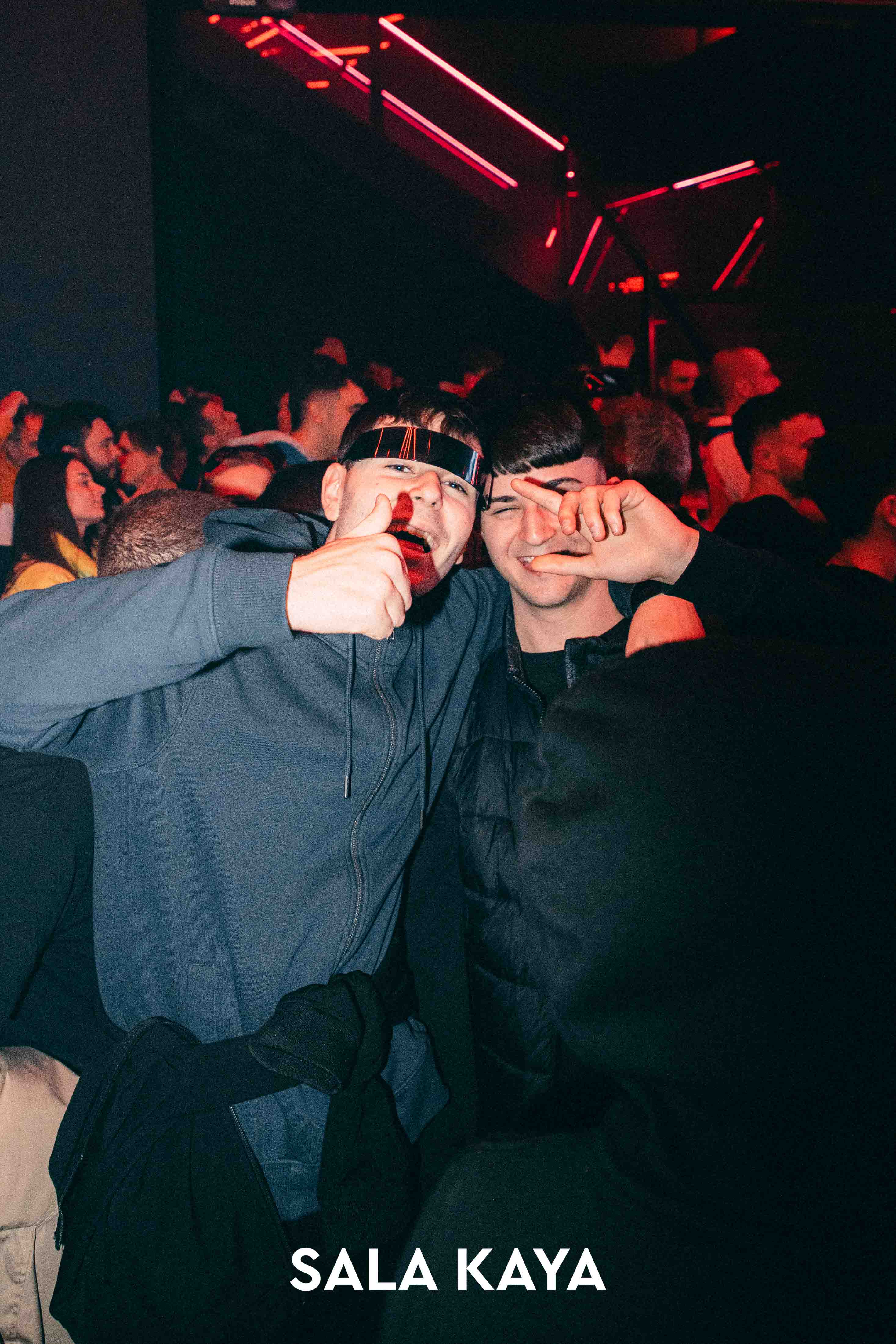 foto de público de CRISTIAN VALERA Y DJ PEPO