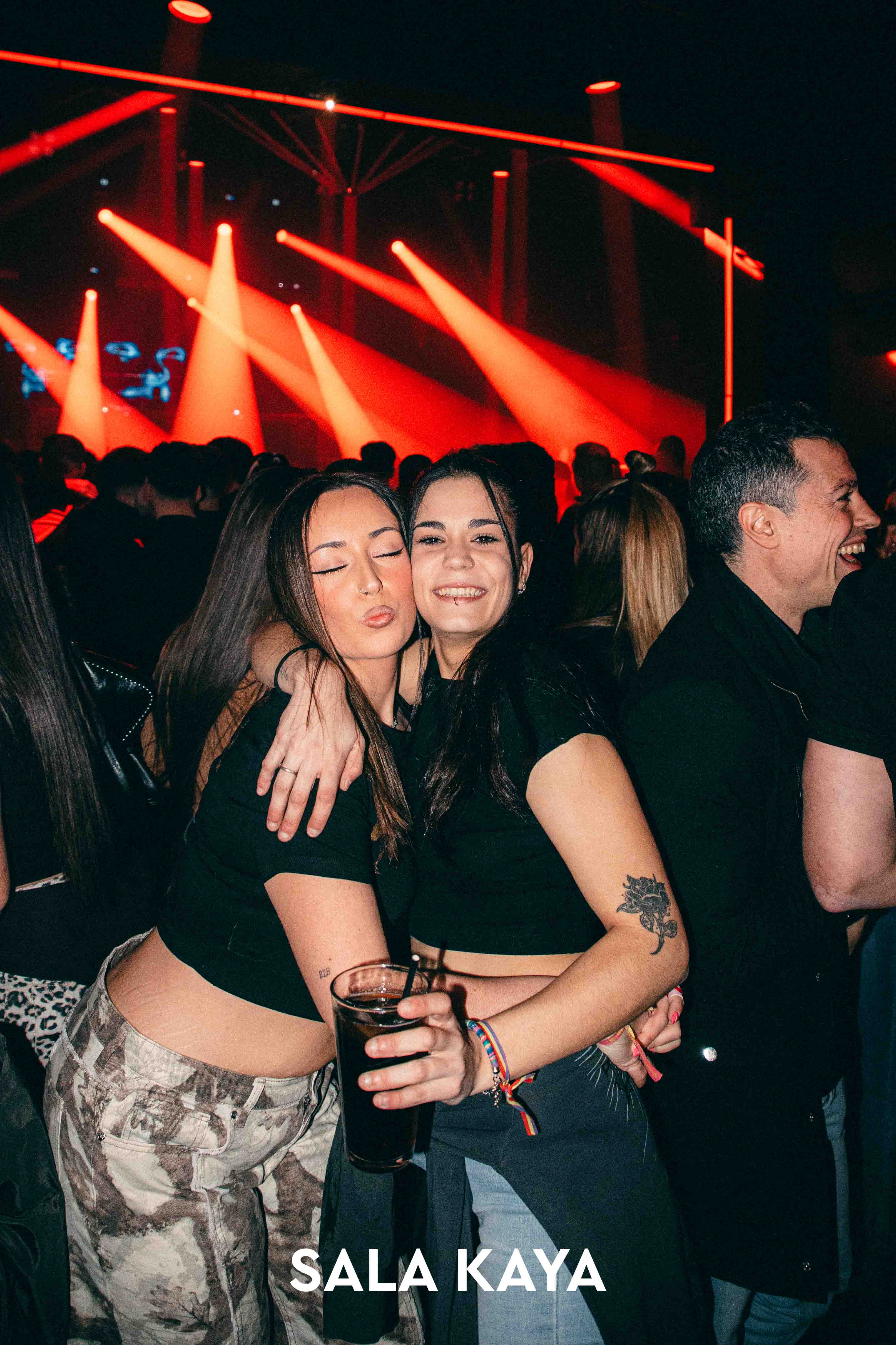 foto de público de CRISTIAN VALERA Y DJ PEPO