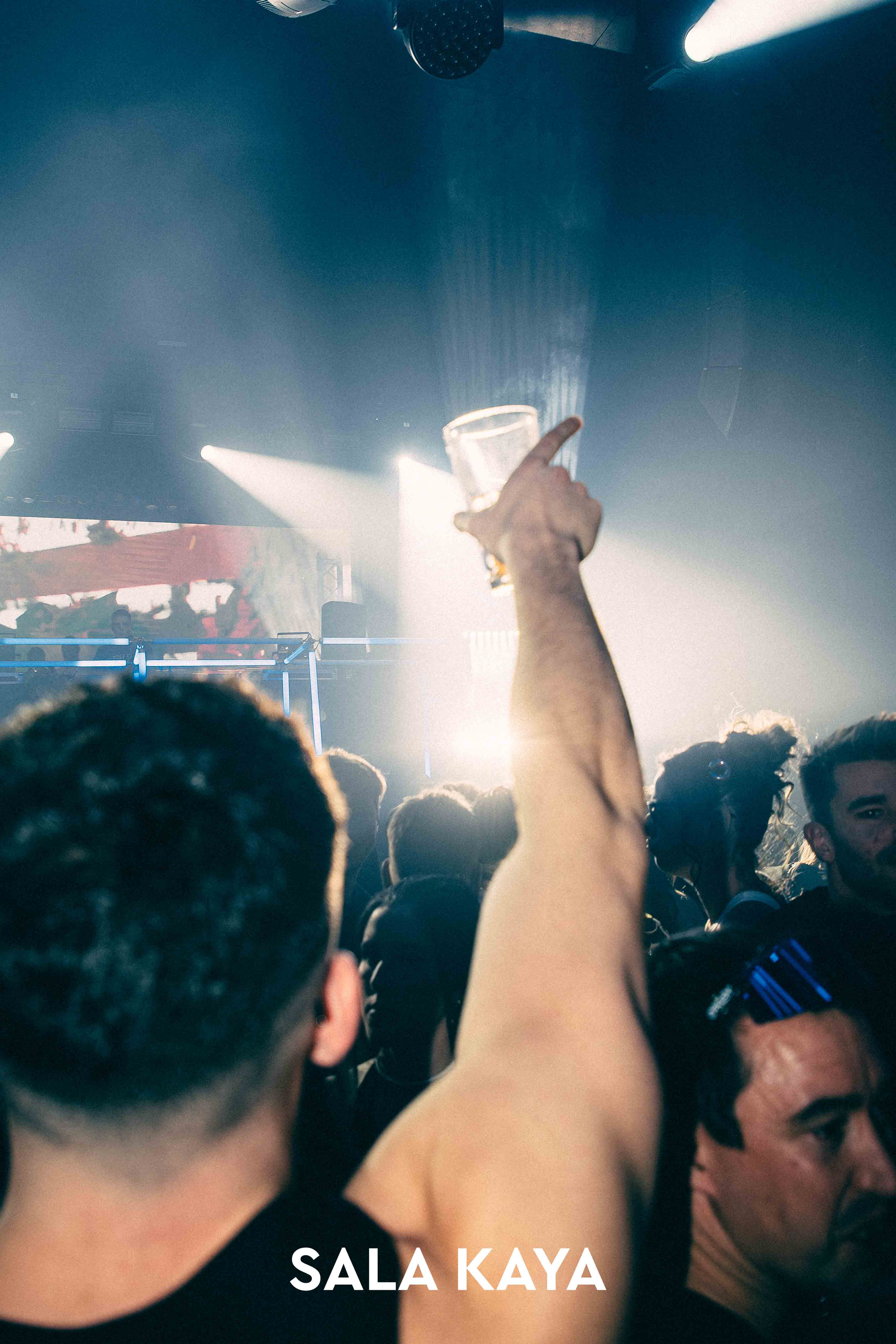 foto de público de CRISTIAN VALERA Y DJ PEPO