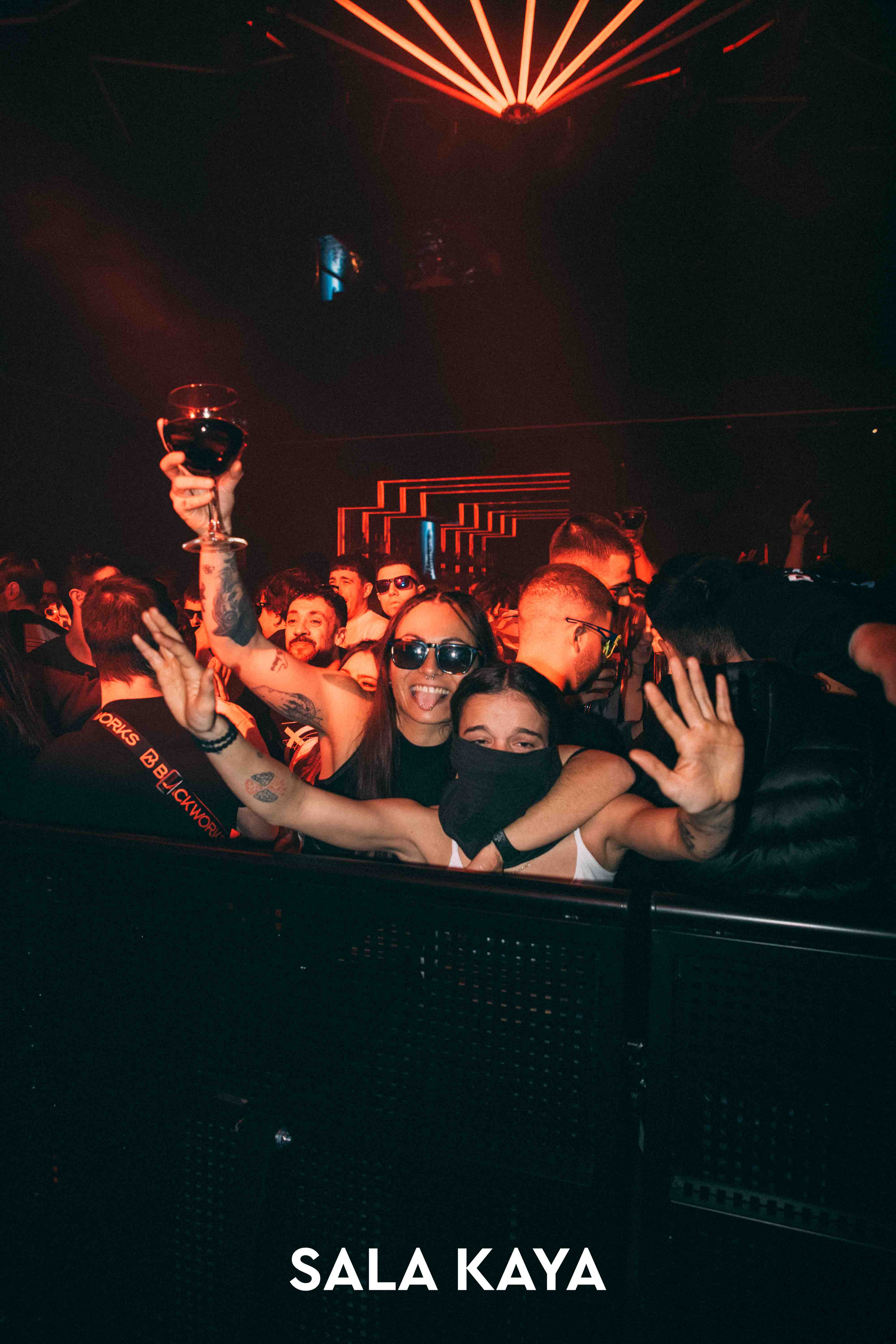 foto de público de CRISTIAN VALERA Y DJ PEPO