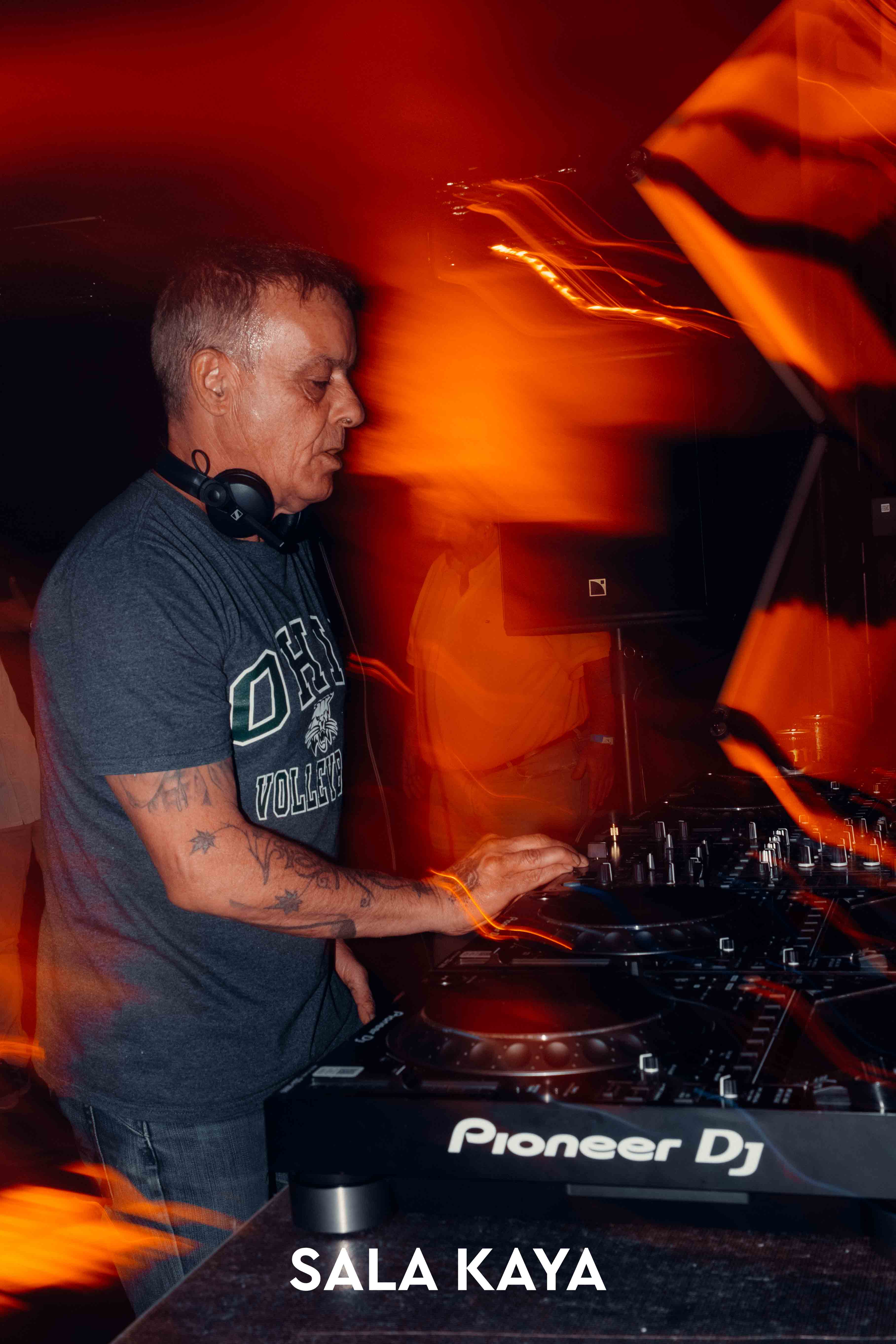 foto de público de CRISTIAN VALERA Y DJ PEPO