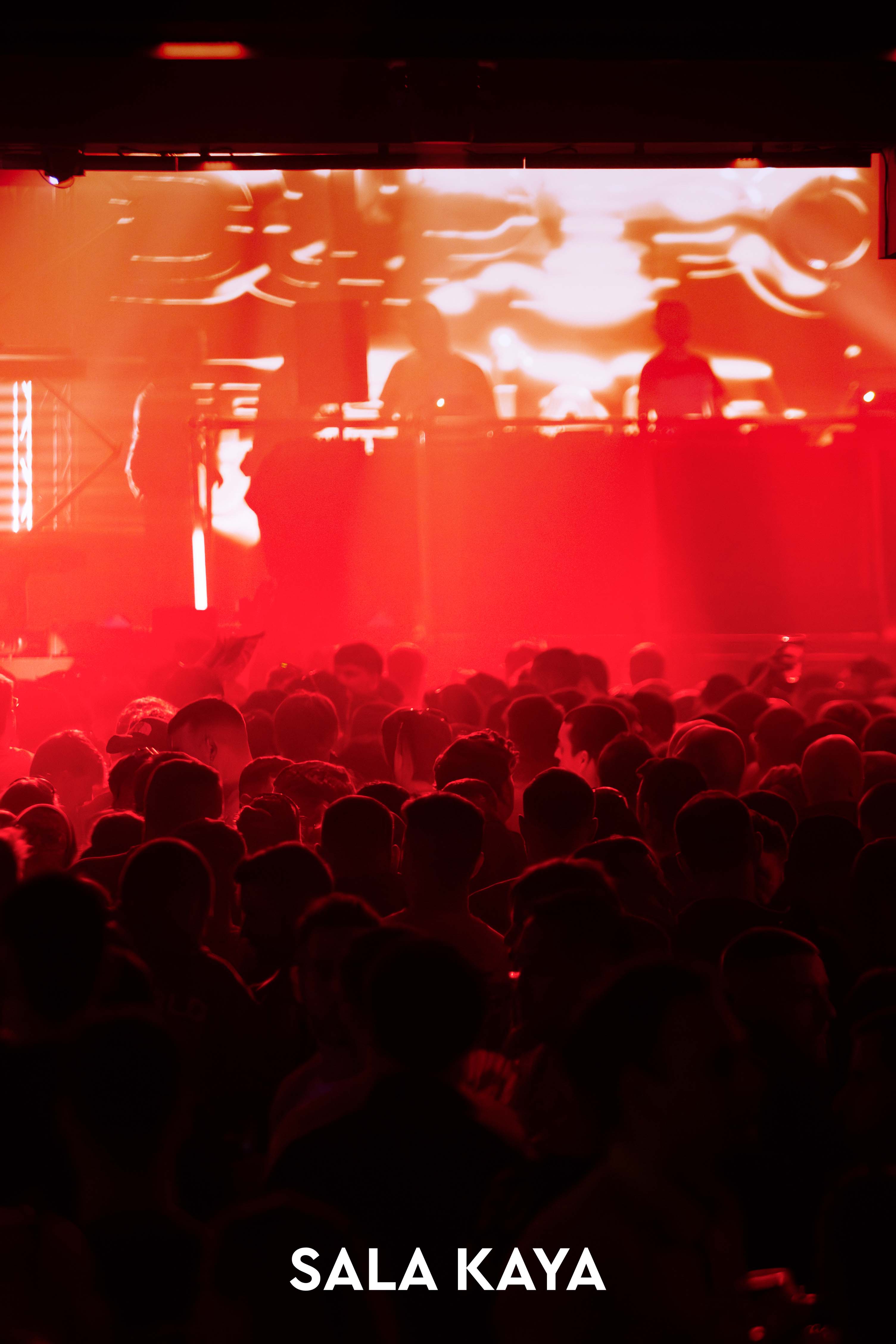 foto de público de CRISTIAN VALERA Y DJ PEPO