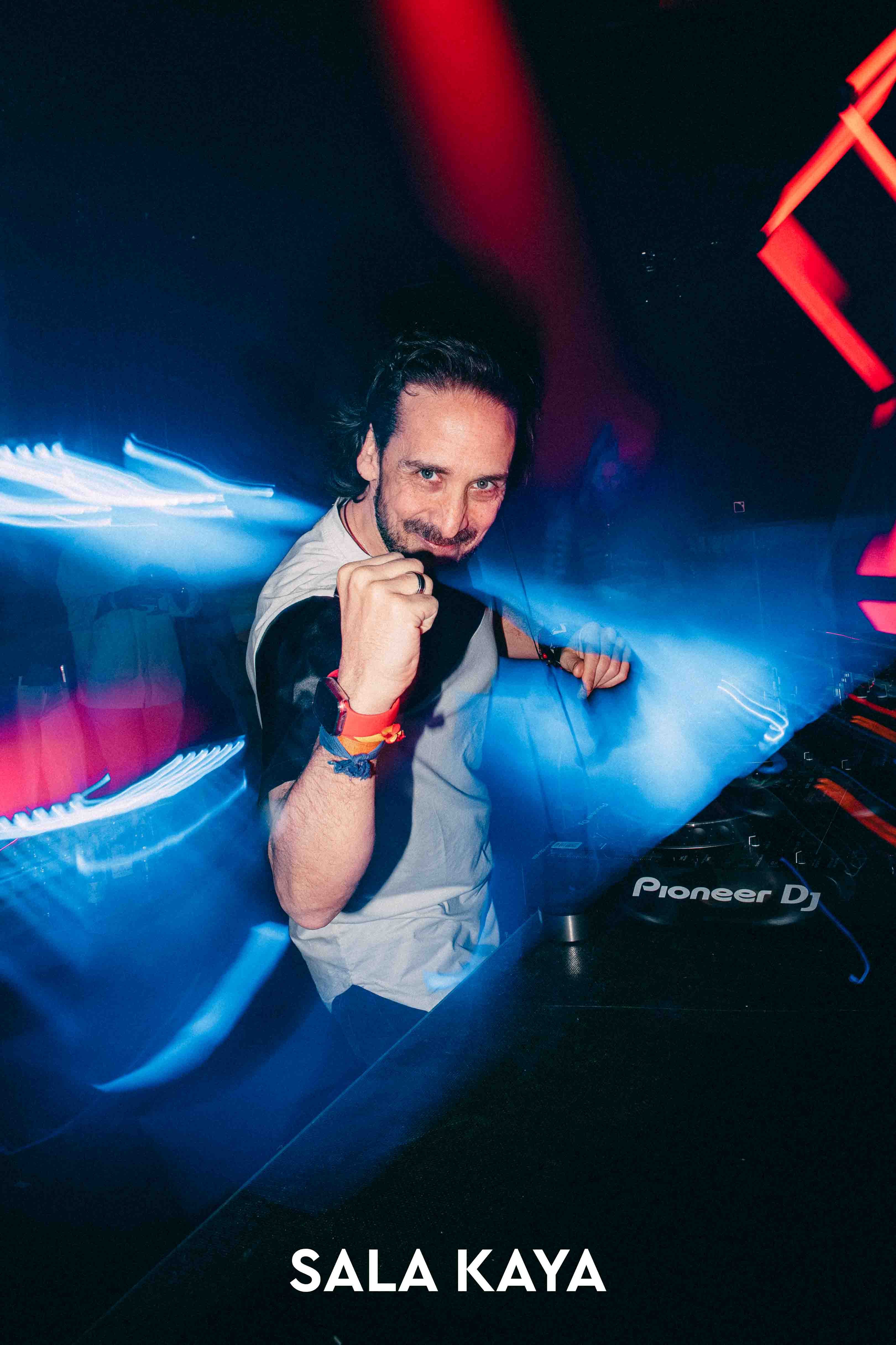 foto de público de CRISTIAN VALERA Y DJ PEPO