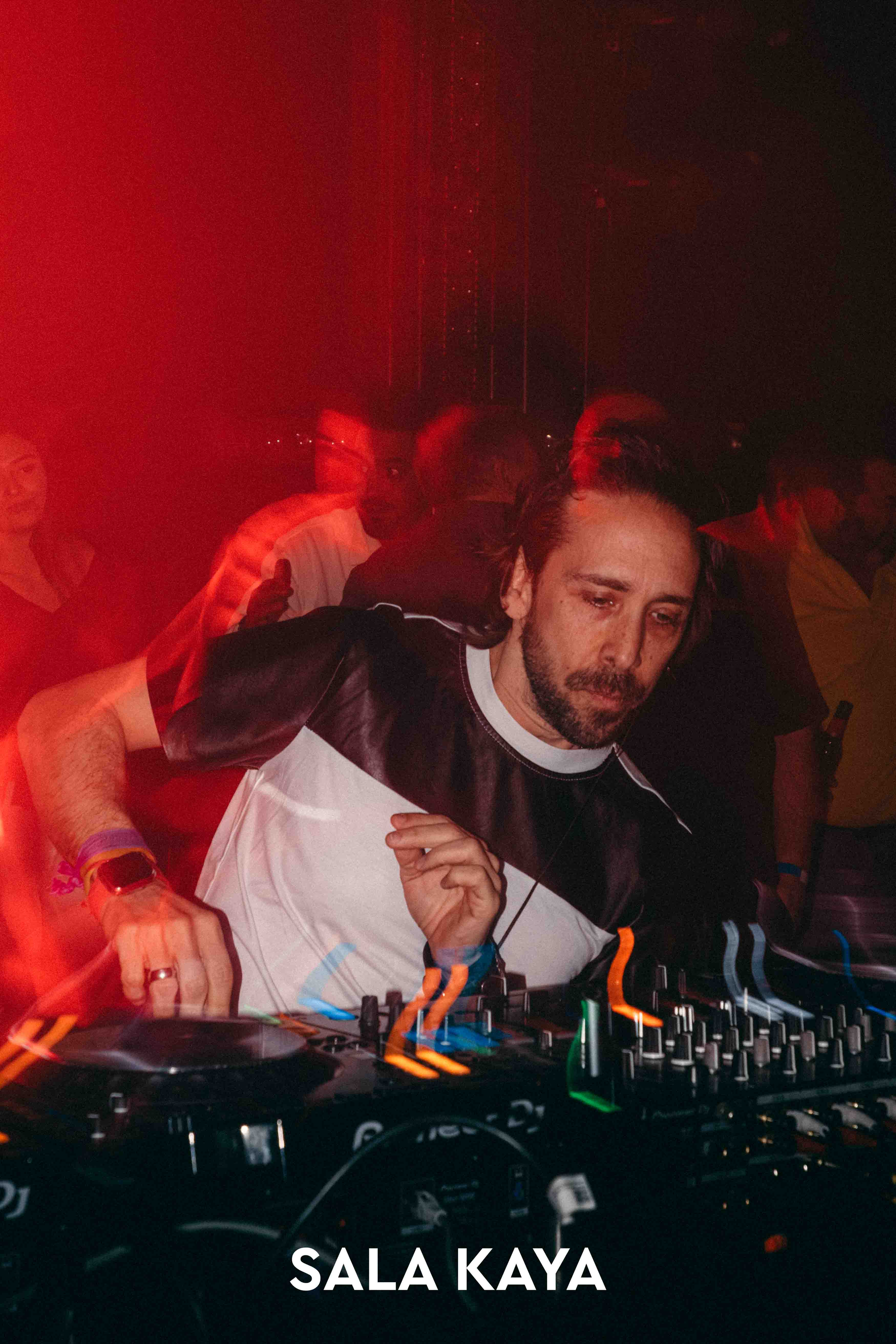 foto de público de CRISTIAN VALERA Y DJ PEPO