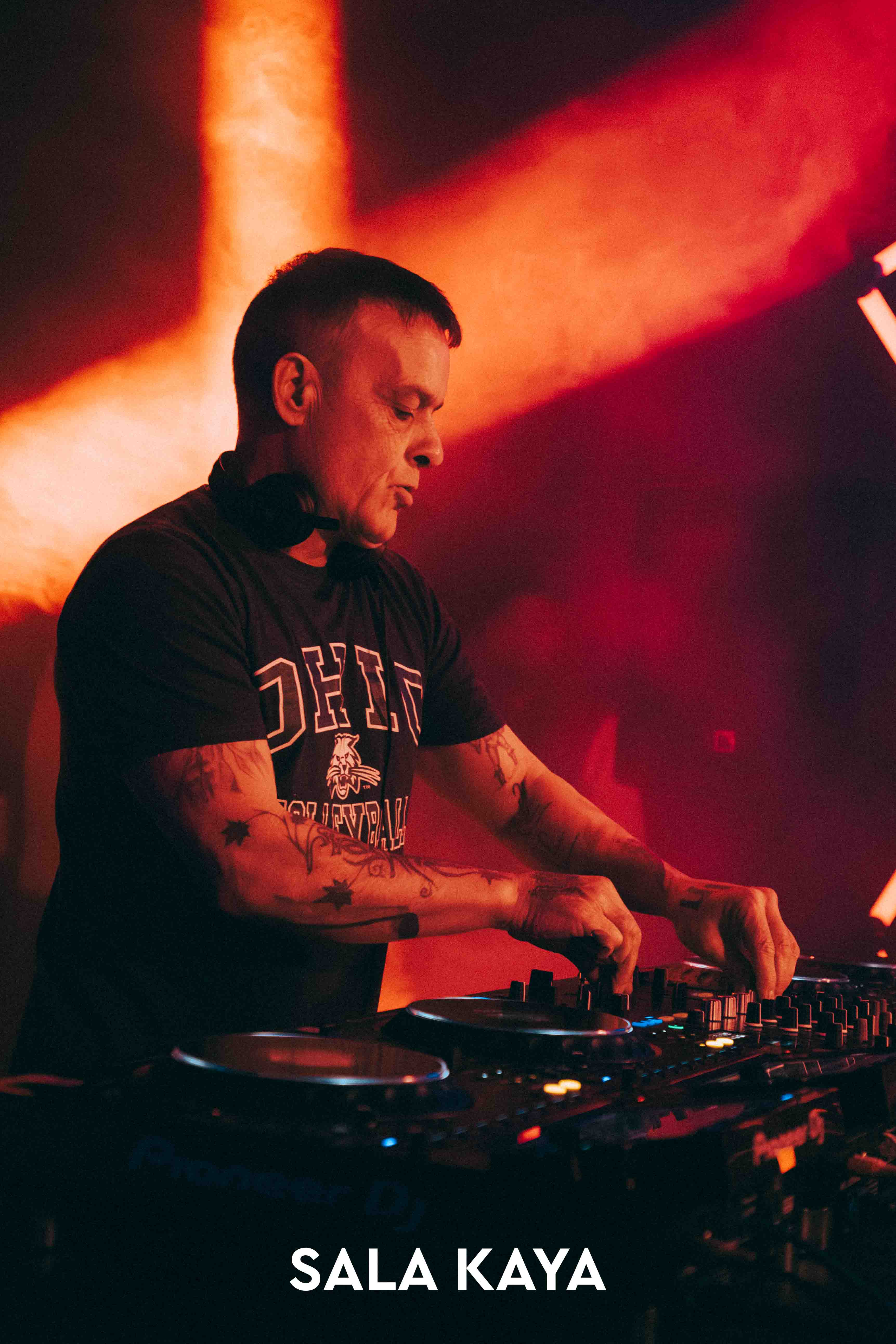 foto de público de CRISTIAN VALERA Y DJ PEPO